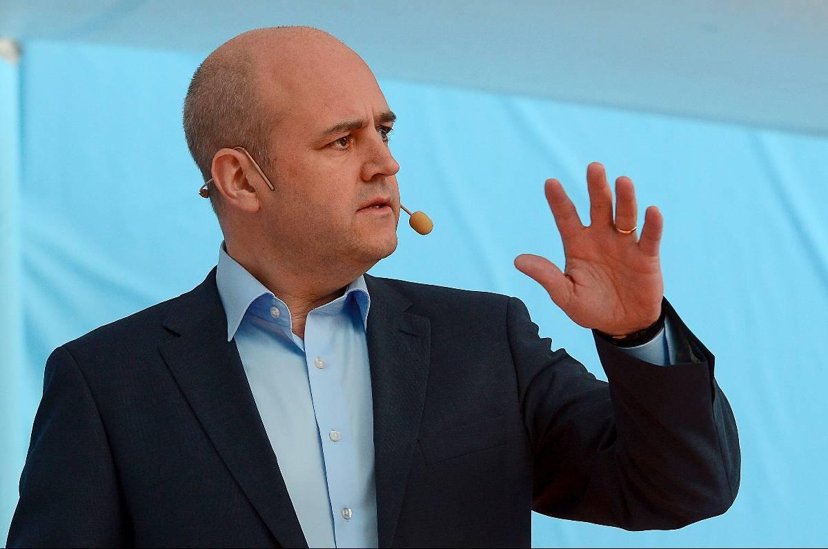 SKAFFAR KOMPISAR Sveriges moderata statsminister Fredrik Reinfeldt är på väg mot ett historiskt avtal med LO som nu riskerar att få hård kritik inom den egna organisationen.