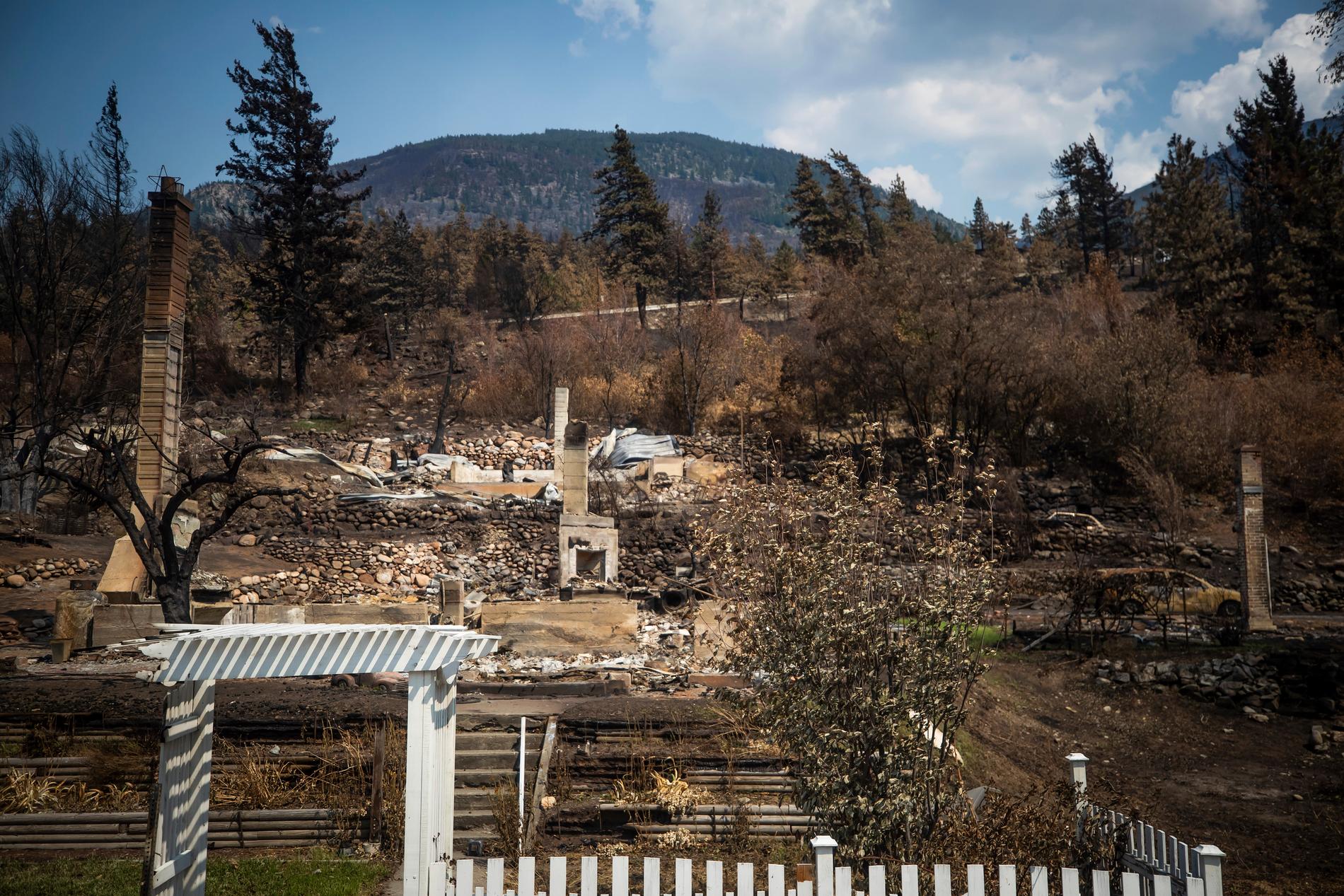Skogsbränder förstörde det mesta av byn Lytton i British Columbia förra veckan.