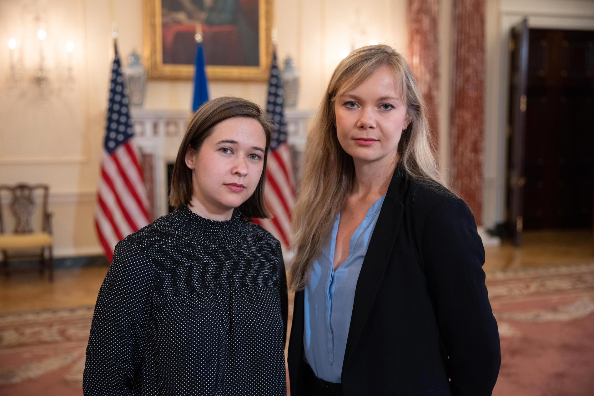 Nora Savosnick och Emelie Svensson på plats i Washington DC.