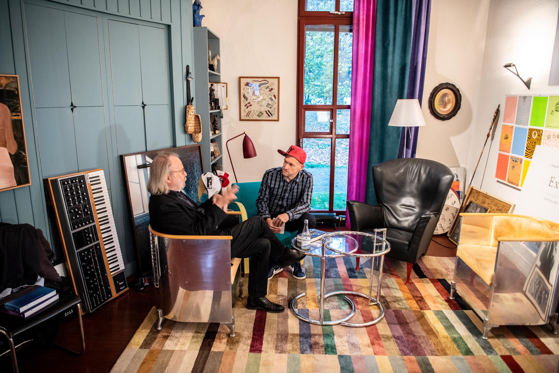 Benny Andersson tillsammans med Aftonbladets Tobbe Ek inför premiären för Abbas nya album ”Voyage”.