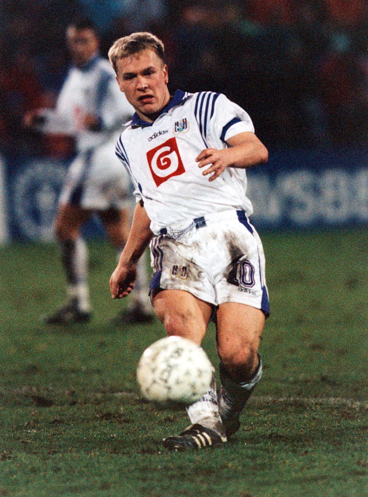 Pär Zetterberg debuterade för Anderlecht 1986, och gjorde inte sin sista match förrän 2006. Två utflykter till Charleroi respektive Olympiakos hann han med också.