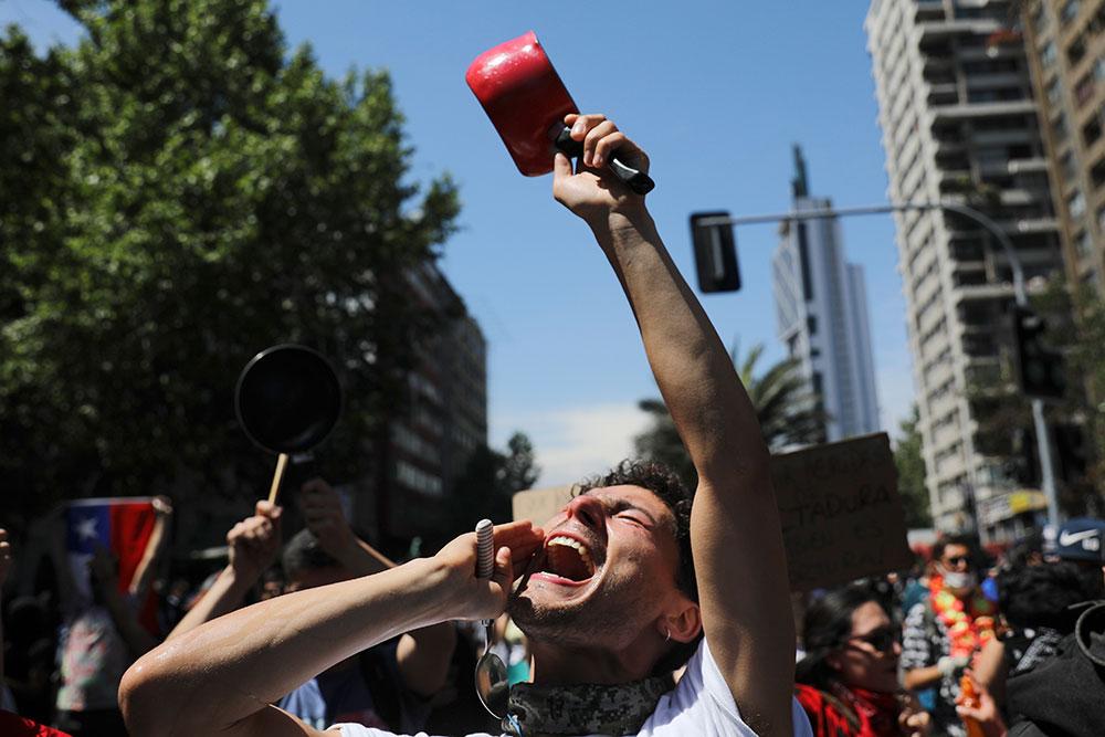 Demonstrant i Santiago, Chile.
