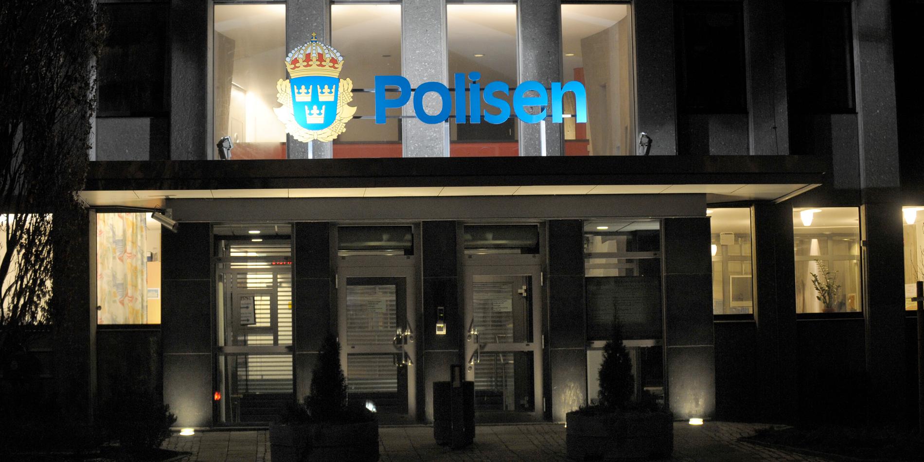 Nuvarande polishuset i Västerås. Häktet stängdes år 2016 och just nu ser det ut at inte bli något nytt i det polishus som ska stå klart till år 2024.