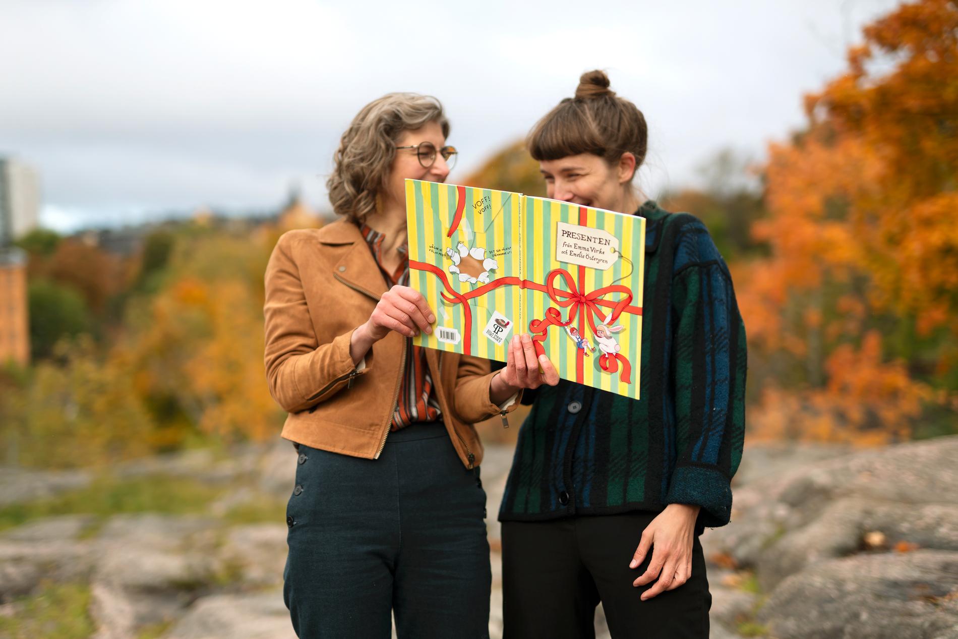 Emma Virke och Emilie Östergren förnyar konceptet med bilderboken ”Presenten”.