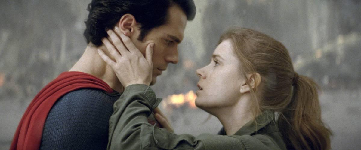 Stålmannen (Henry Cavill) och Lois Lane (Amy Adams) ­hittar varandra i ”Man of steel”.