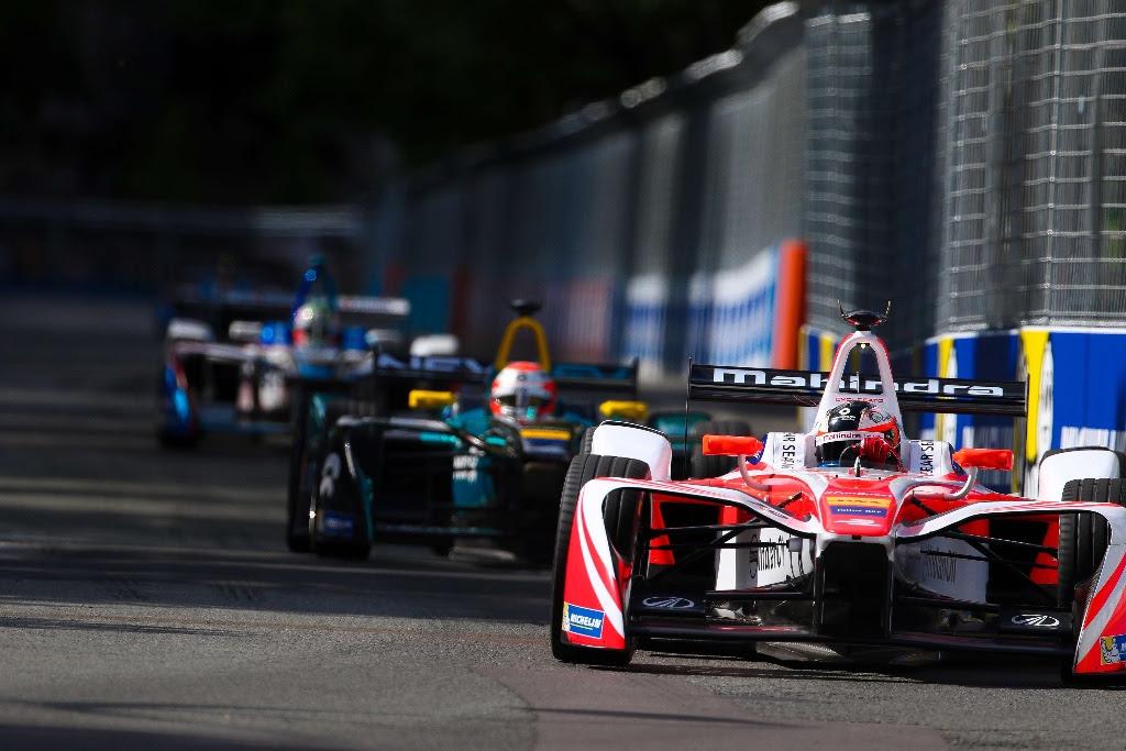 Felix Rosenqvist avancerar i Formula E