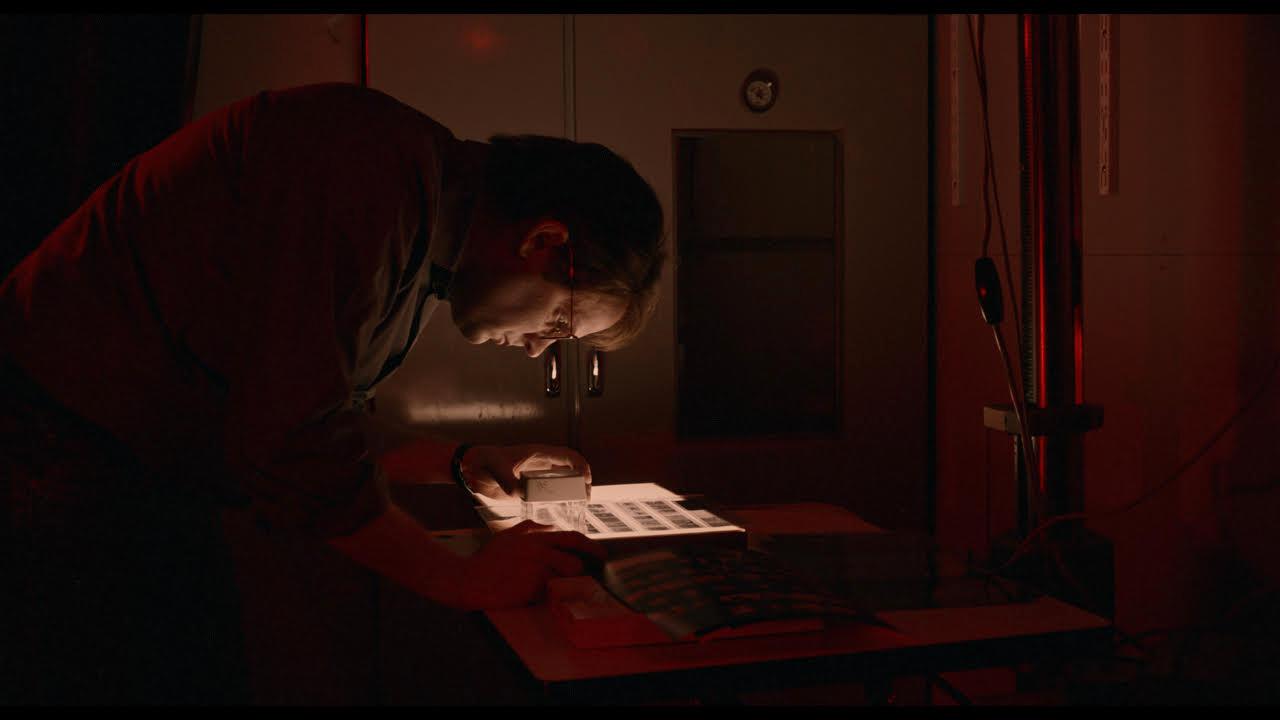 Stillbild från filmen. 