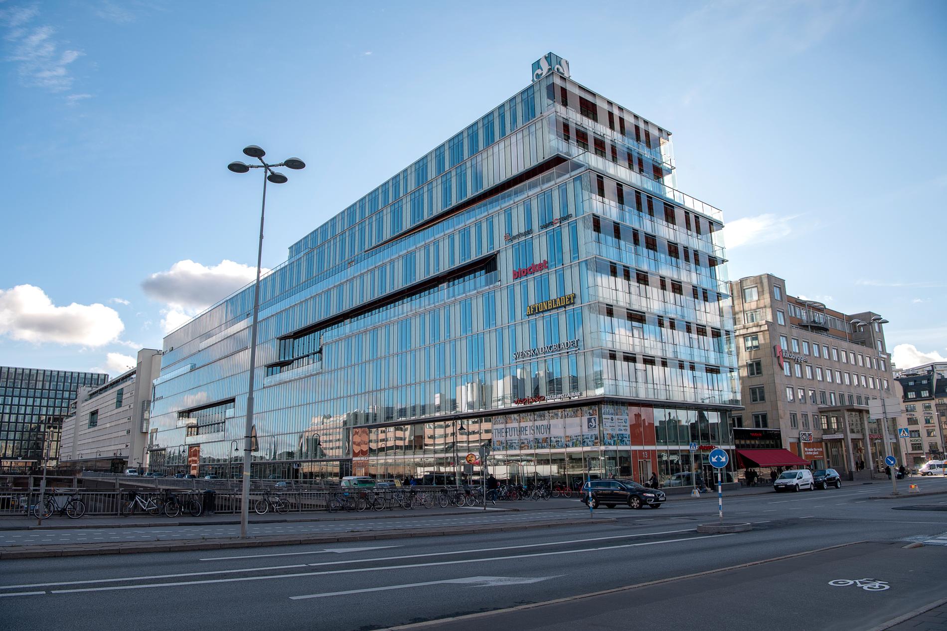 Aftonbladets redaktion ligger i moderna lokaler, på Kungsbron mitt i centrala Stockholm.