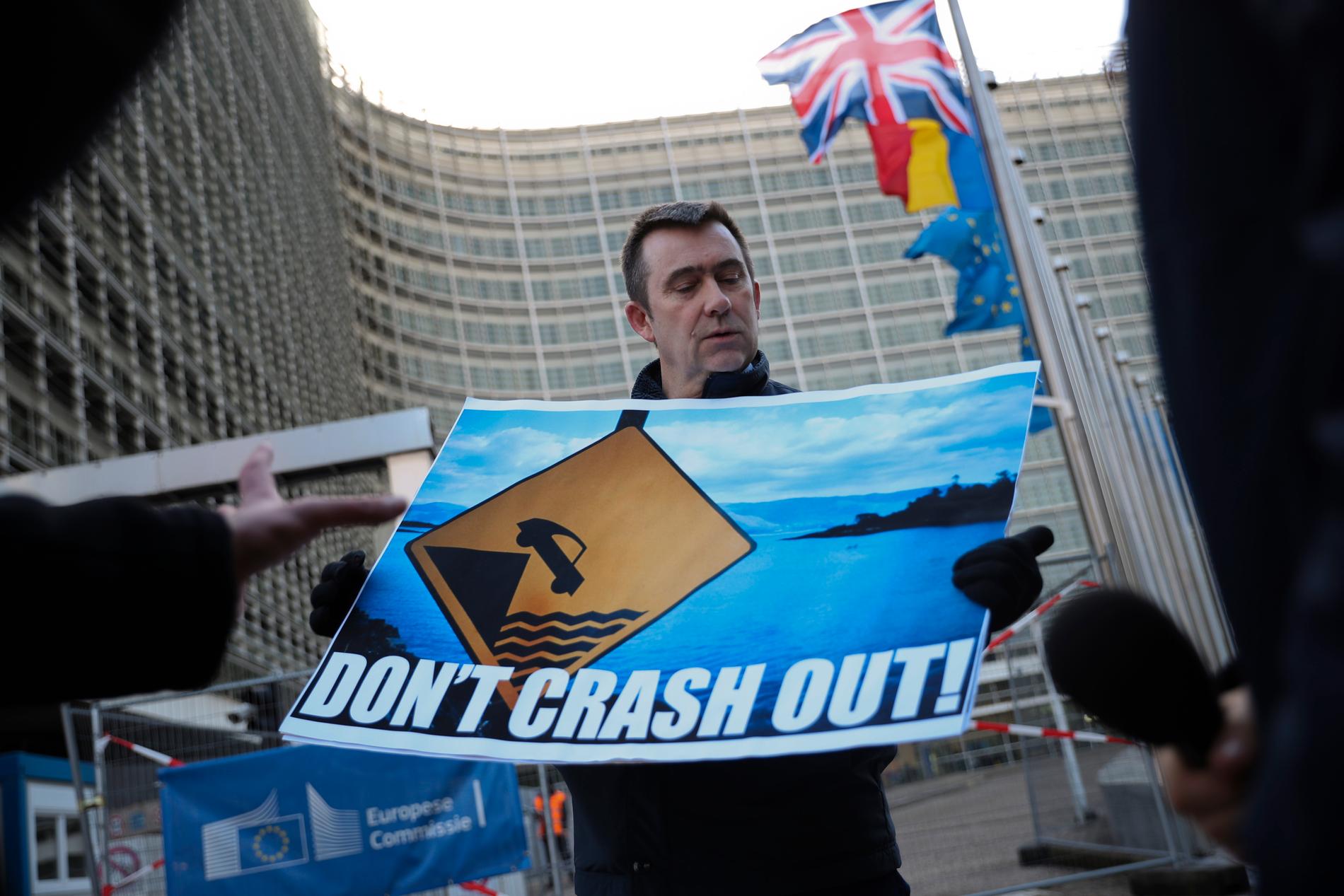"Krascha inte ut", manar en brexitmotståndare i Bryssel, orolig för att Storbritannien ska lämna EU utan ett avtal den 29 mars. Arkivfoto.