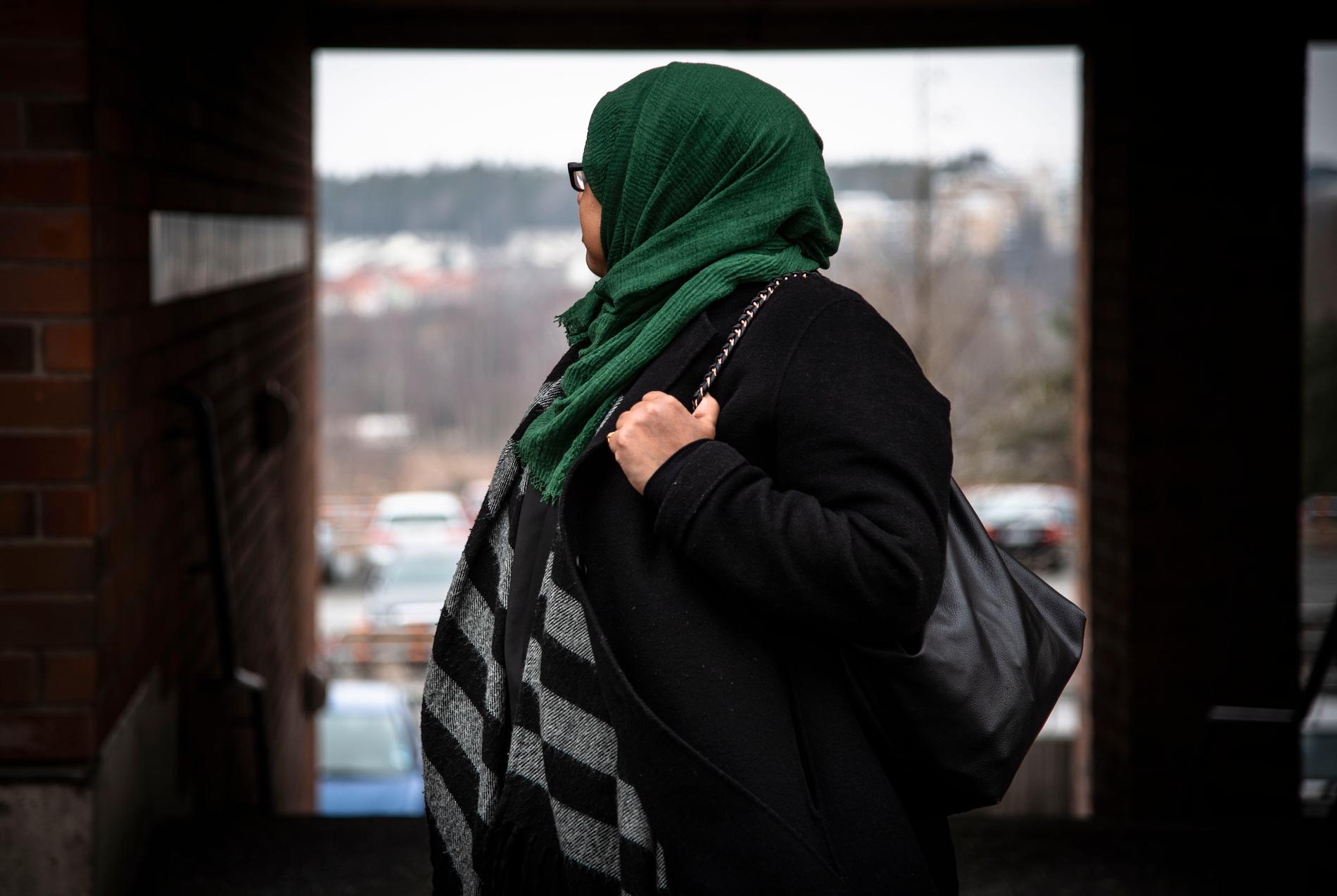 Hennes dotter Eynii reste till Syrien 2014: ”Is har använt henne och hennes kompisar som slavar”, säger Amina. 
