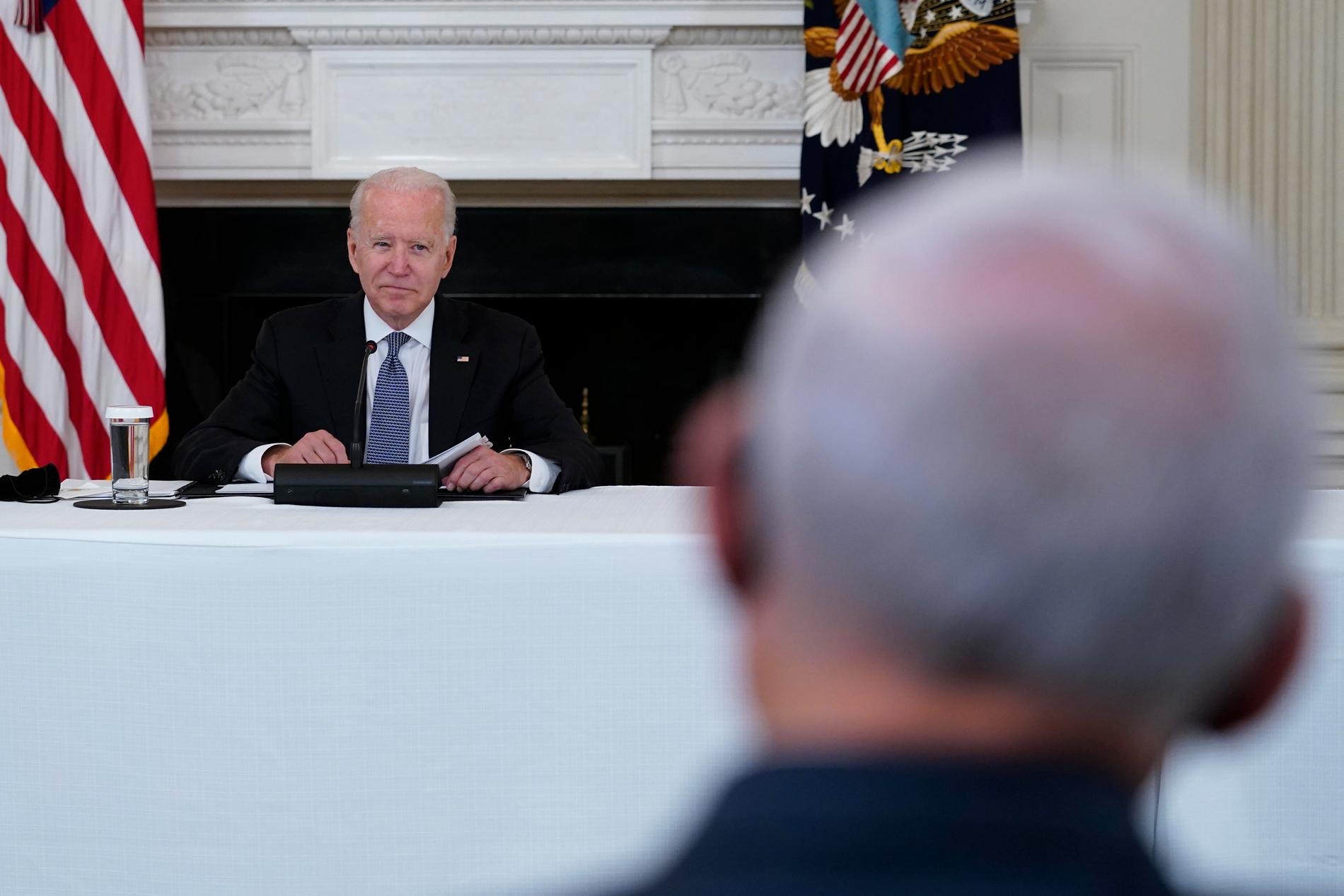 USA:s president Joe Biden vid ett möte i Vita huset med exilkubanska företrädare.