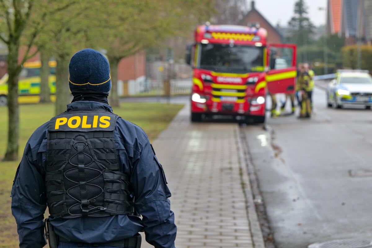 Polis och räddningstjänst på plats i stadsdelen Höja i Malmö.