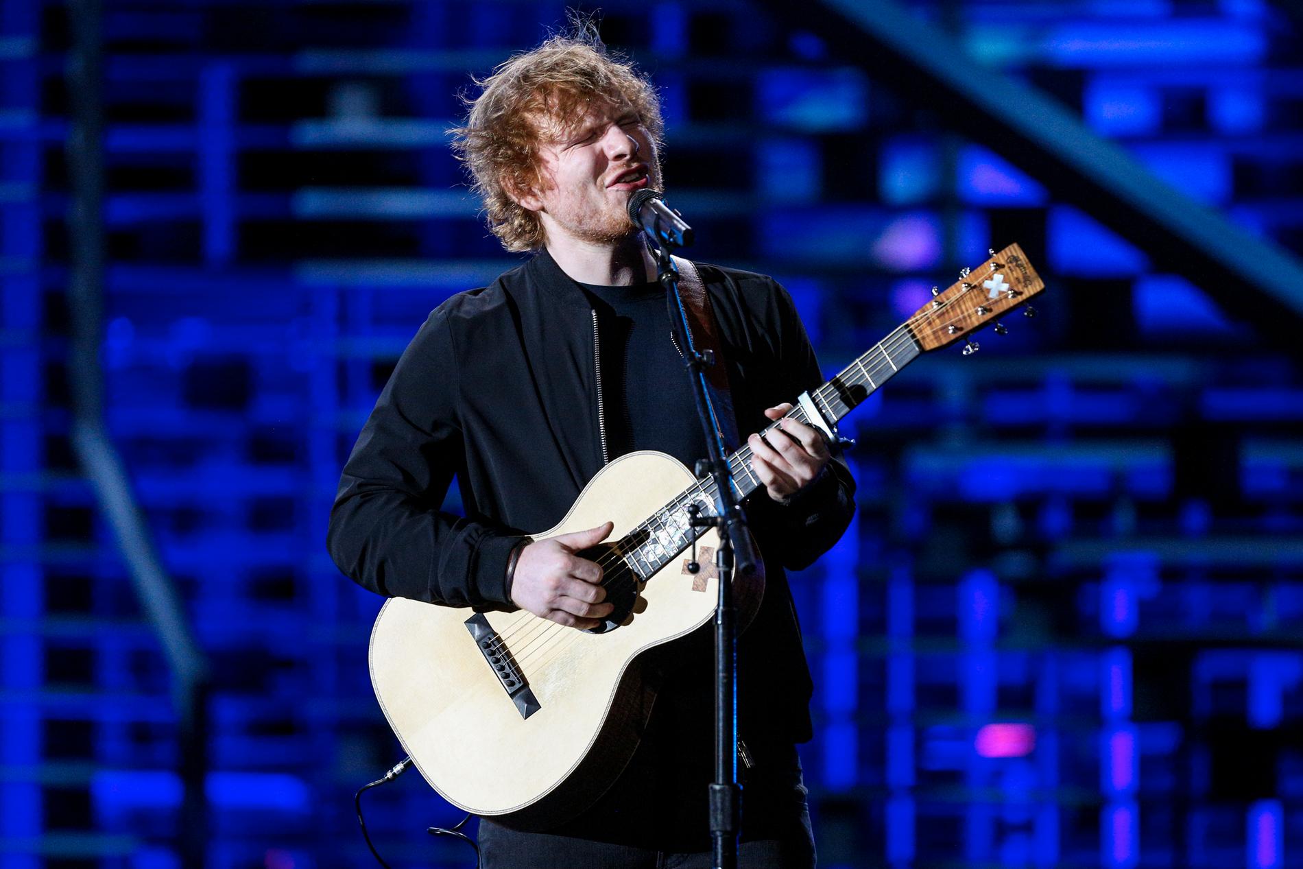 – En kommentar förstör din dag, säger Ed Sheeran till The Sun.