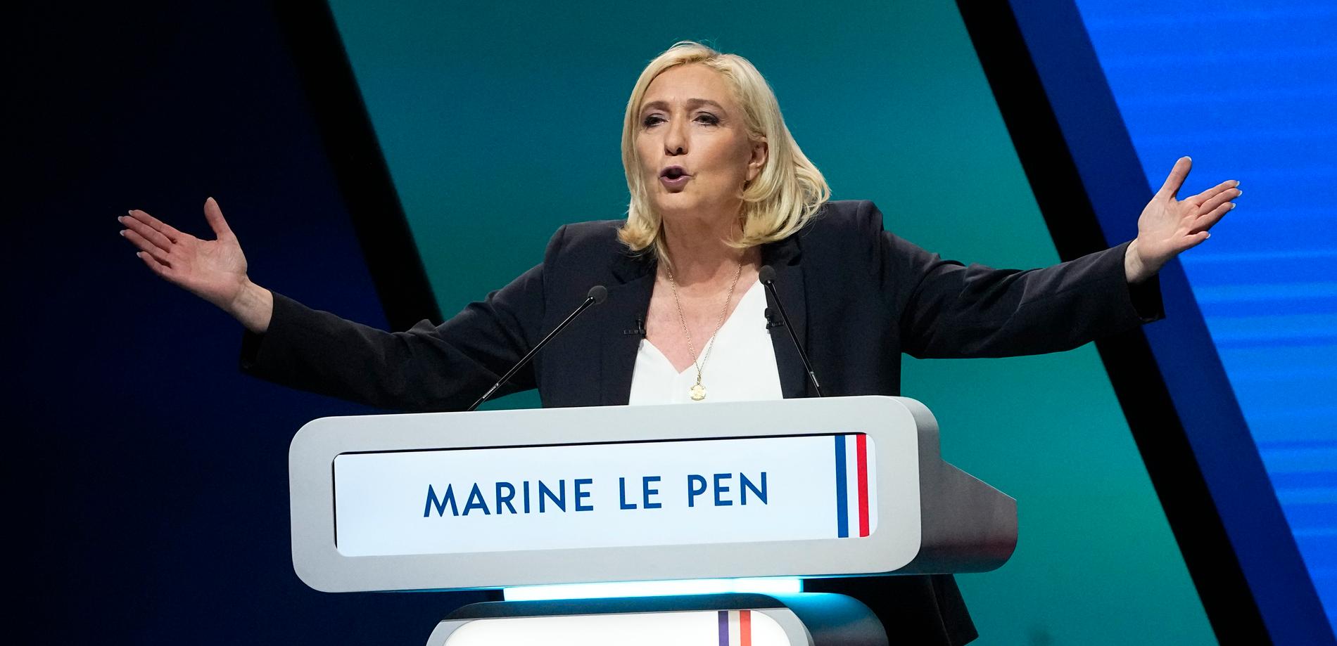 Marine Le Pens högerextrema parti Rassemblement National ligger just nu på rekordhöga siffror i opinionsmätningar inför söndagens val. 