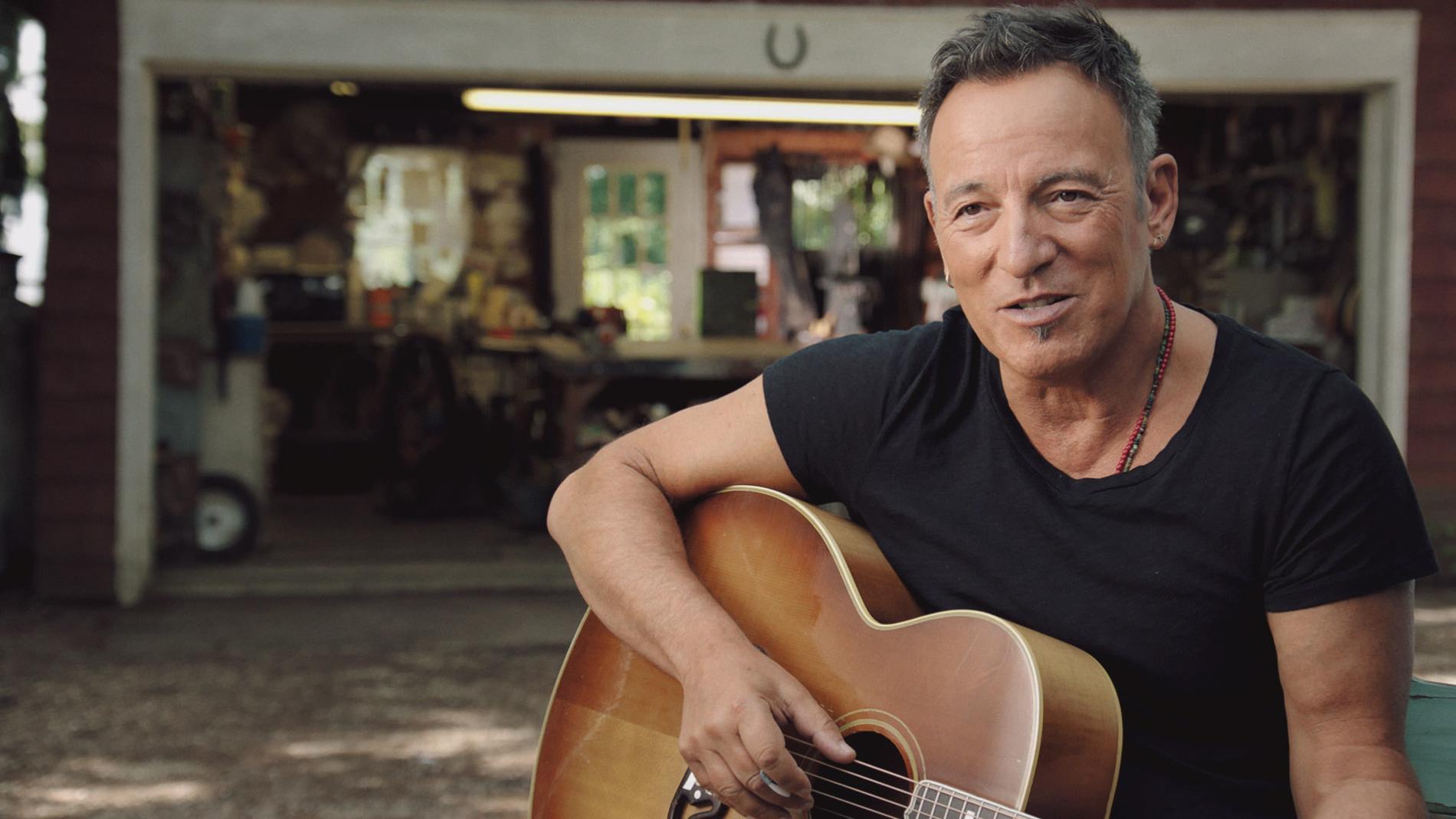 Bruce Springsteen ställer in konsert i protest.