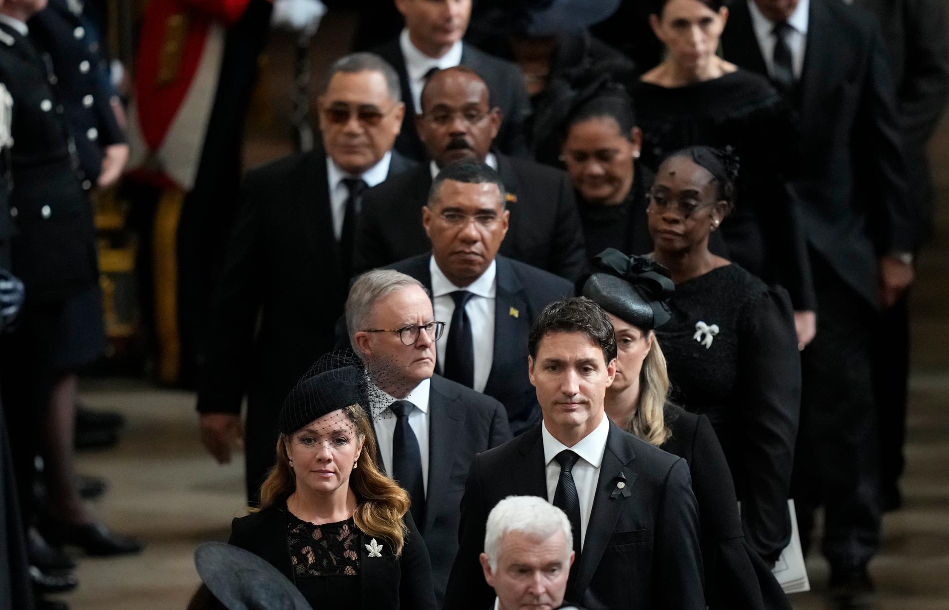 Justin Trudeau och hans fru Sophie Gregoire på begravningen. 
