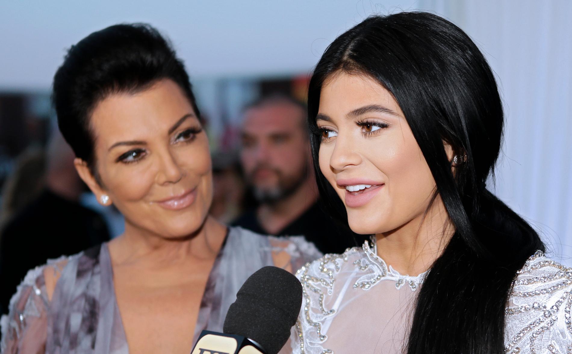 Kris Jenner lyssnar hellre på yngsta dottern Kylie Jenner än på män som förklarar saker.