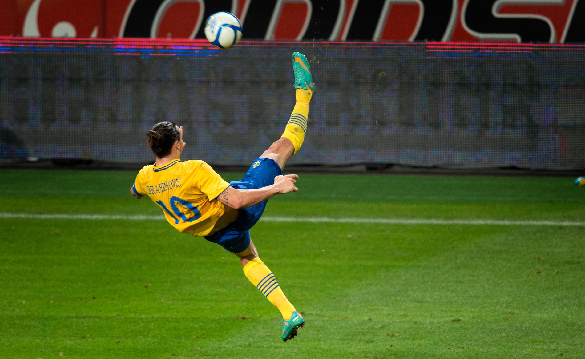 Bild från Zlatans drömmål mot England 2012. 