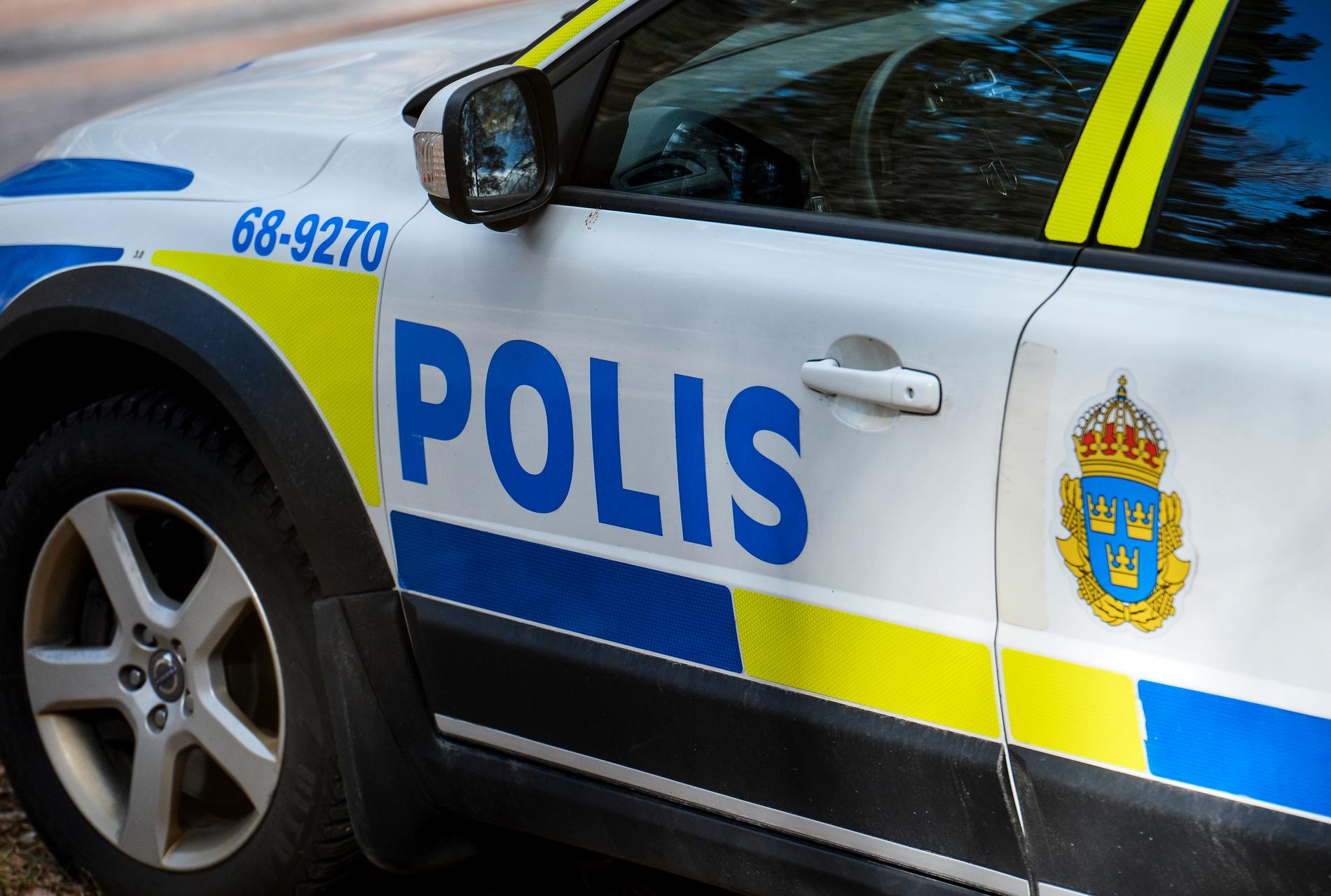 Fyra personer har anhållits efter ett vapenbeslag i Upplands Väsby. Arkivbild.