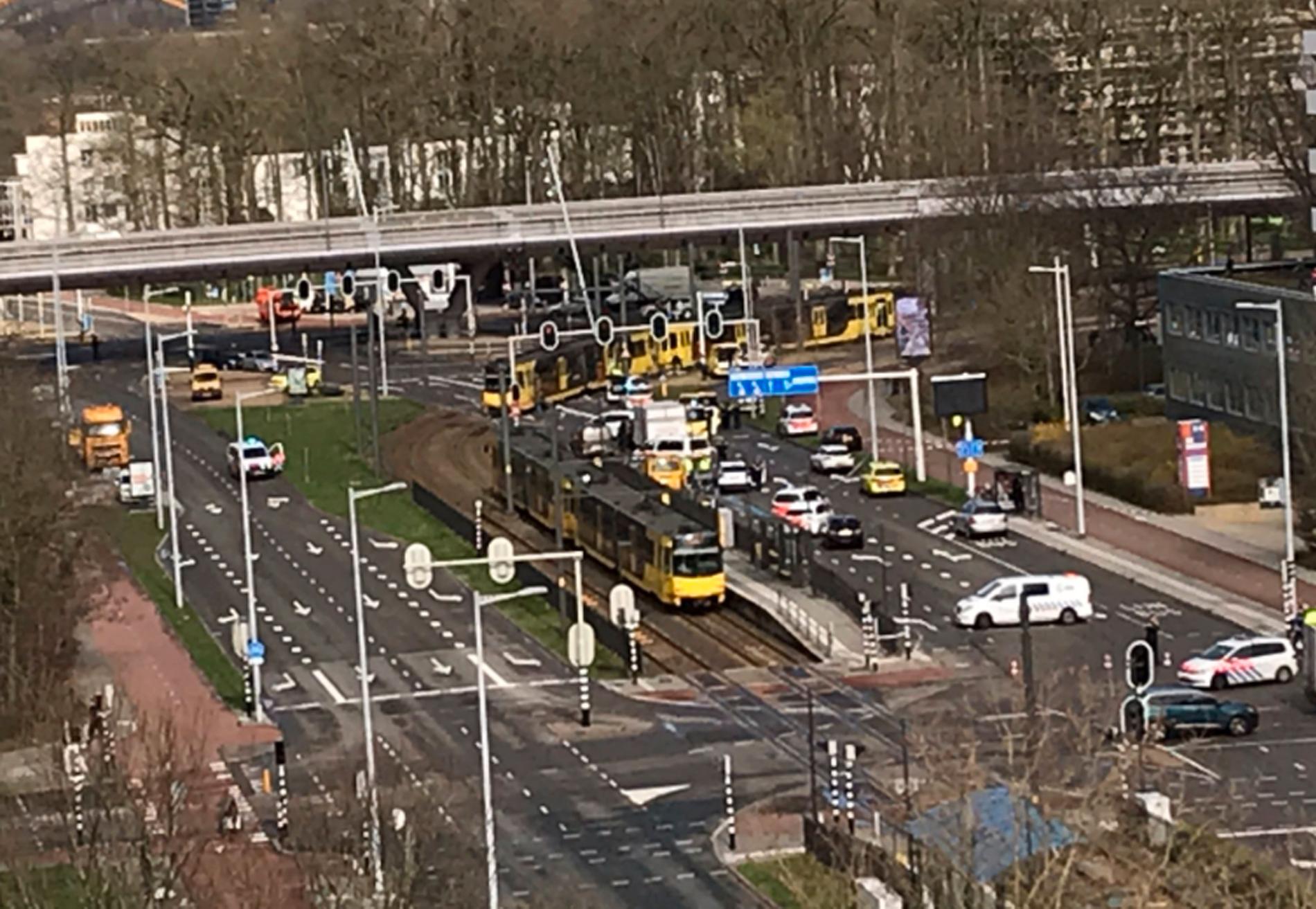 Vid 10.45-tiden på måndagsförmiddagen inträffade en skjutning i centrala Utrecht, Nederländerna. 