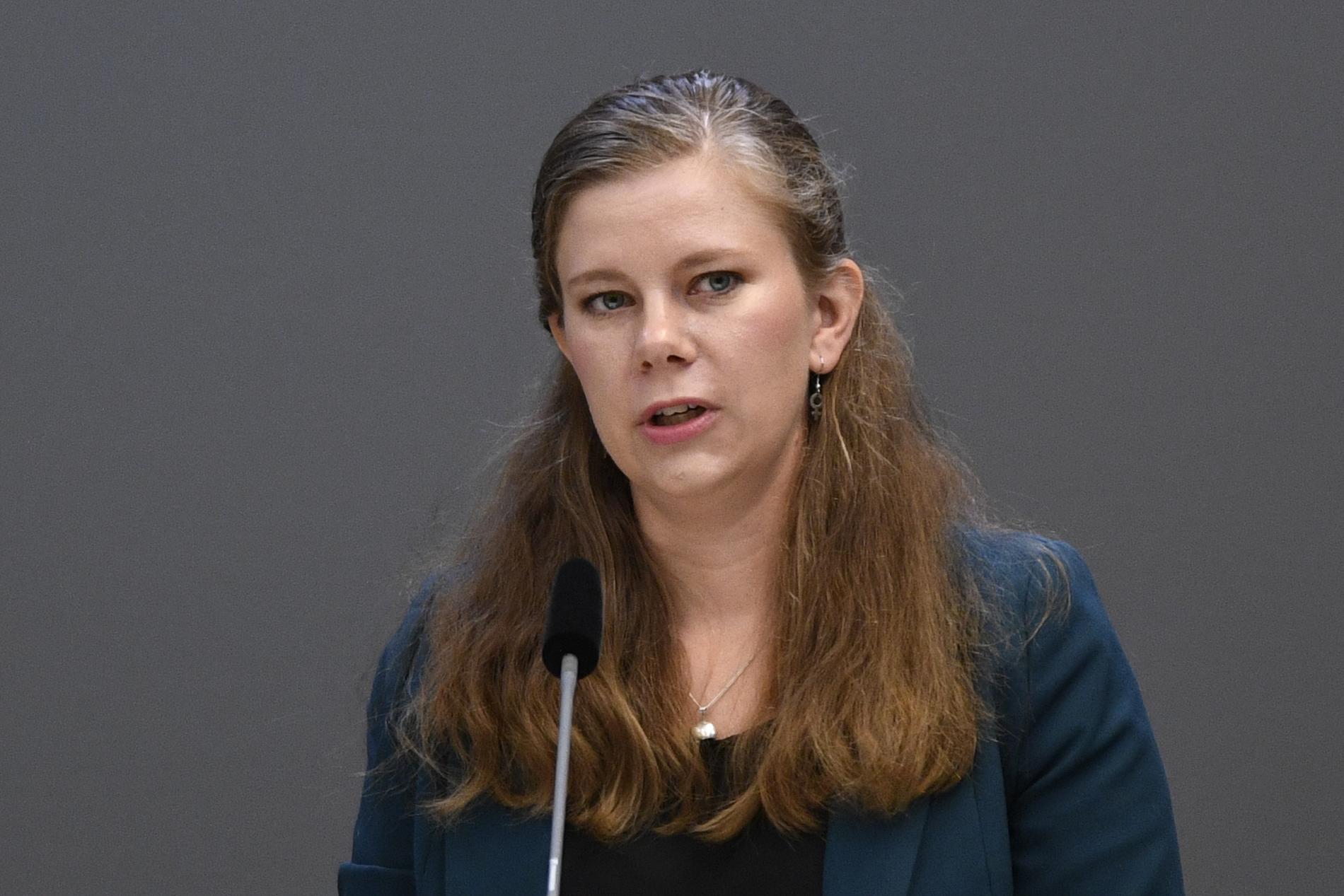 Emma Berginger, Miljöpartiets ledamot i försvarsberedningen.