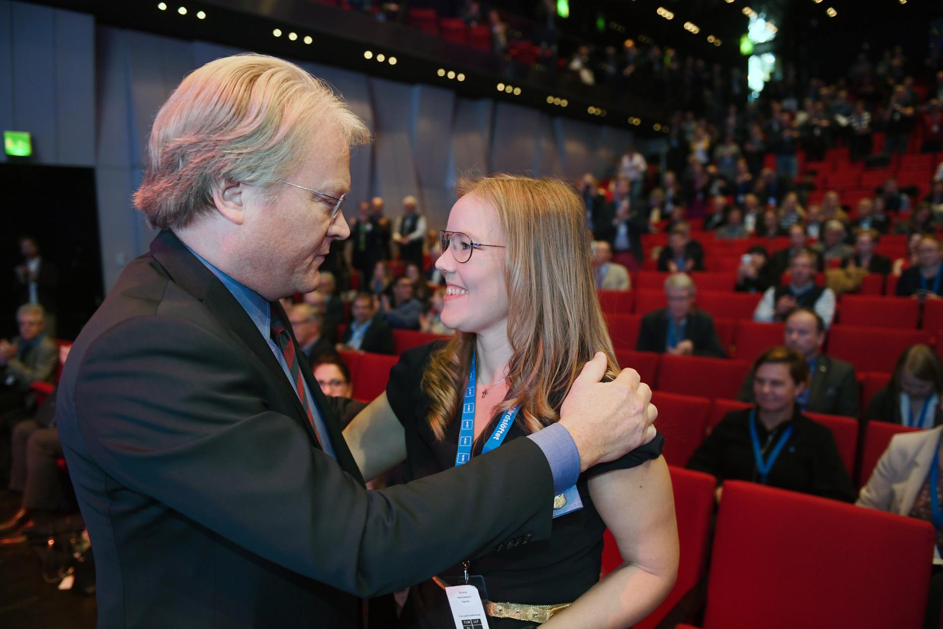 Lars Adaktusson petade Emma Henriksson från platsen som andre vice ordförande.