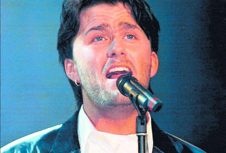 1995 vinner Jan johansen Melodifestivalen med ”Se på mig” och blir stjärna över en natt.