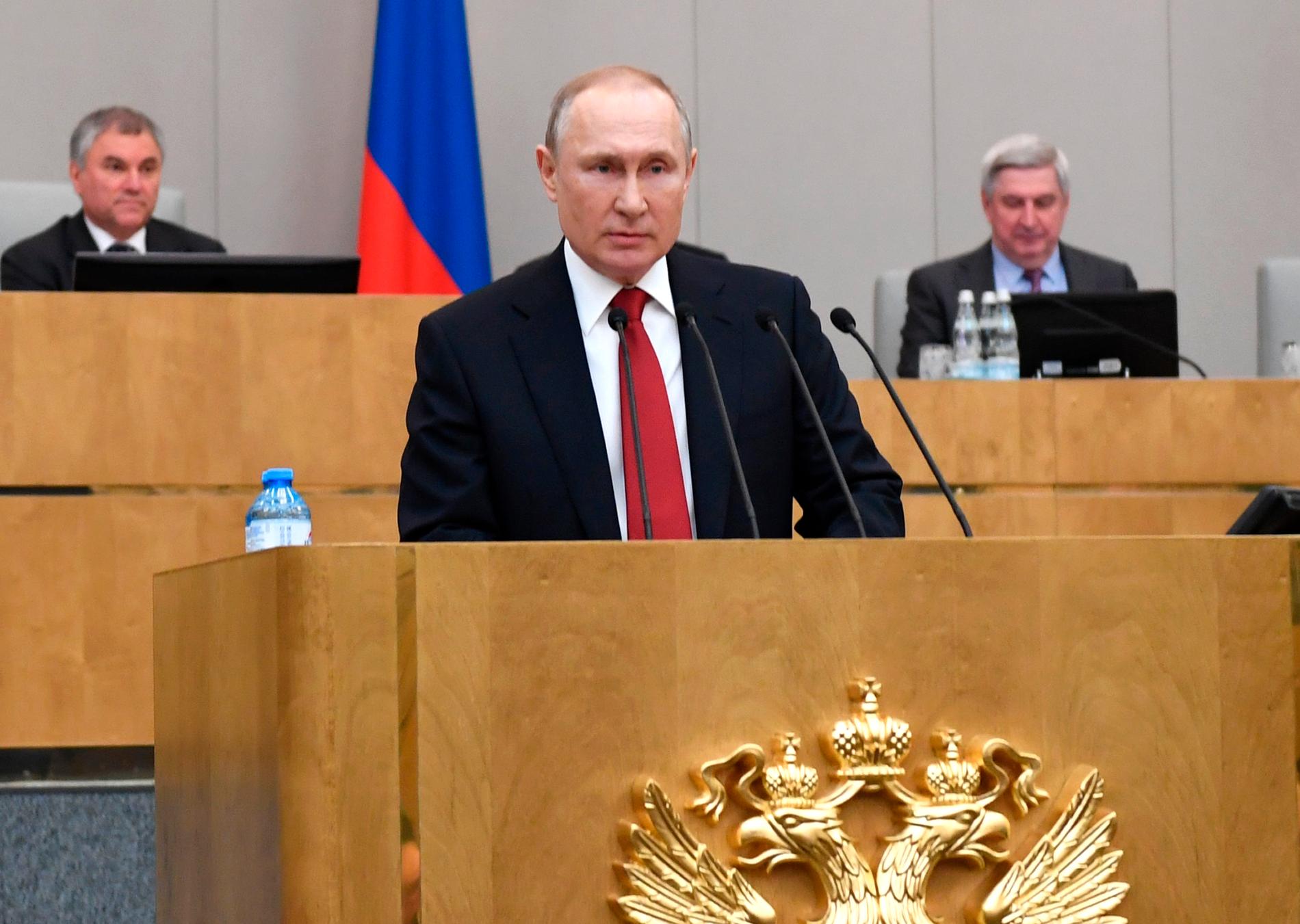 Rysslands president Vladimir Putin talar till parlamentets underhus inför omröstningen om hans föreslagna grundlagsändringar. Arkivbild.