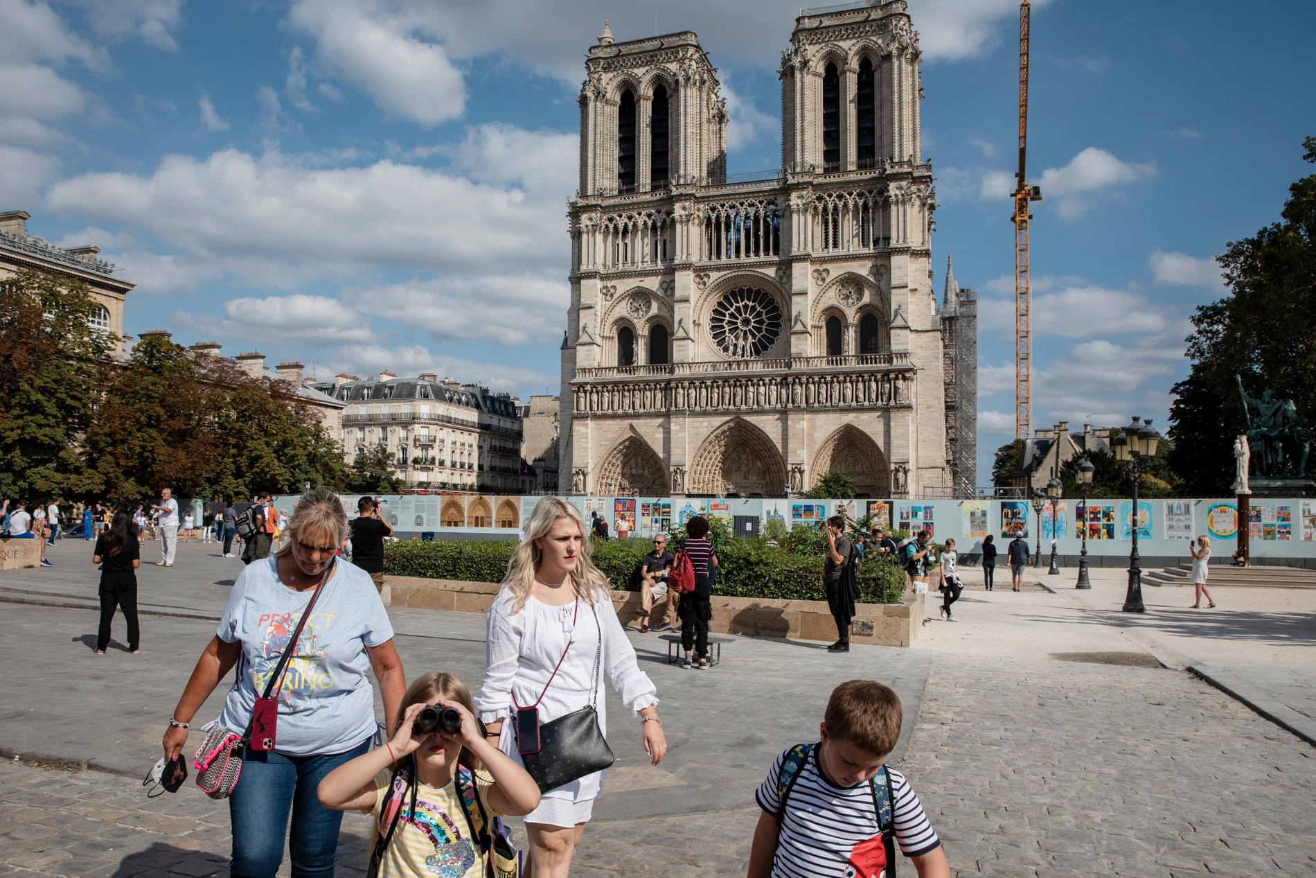 Notre-Dame i Paris är under återuppbyggnad efter den våldsamma branden i april 2019. Arkivbild.