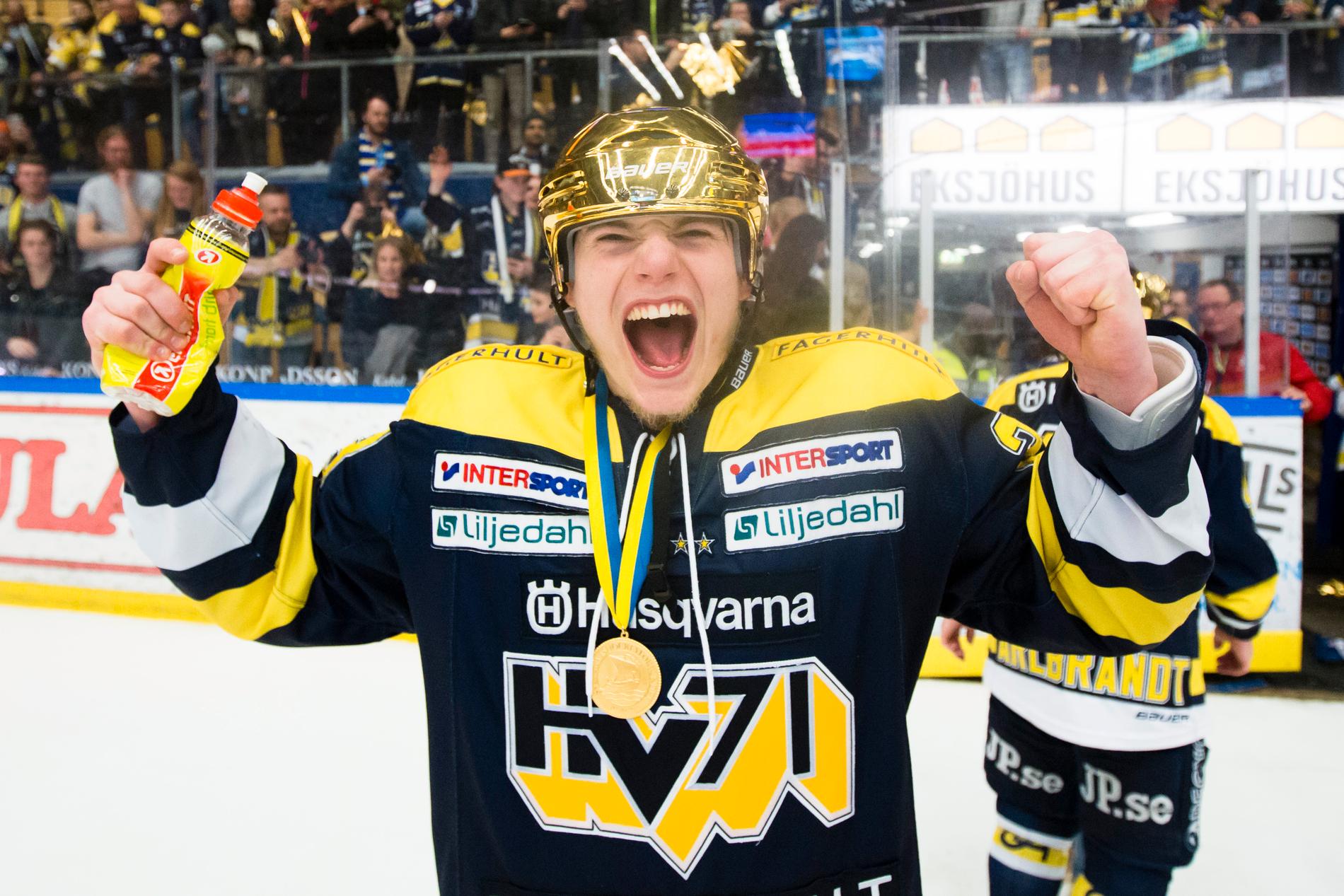 Lias Andersson efter SM-guldet med HV71 2017.