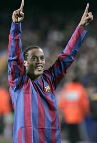 magisk Ronaldinho – en av tre i den magiska trion – gjorde skäl för namnet.