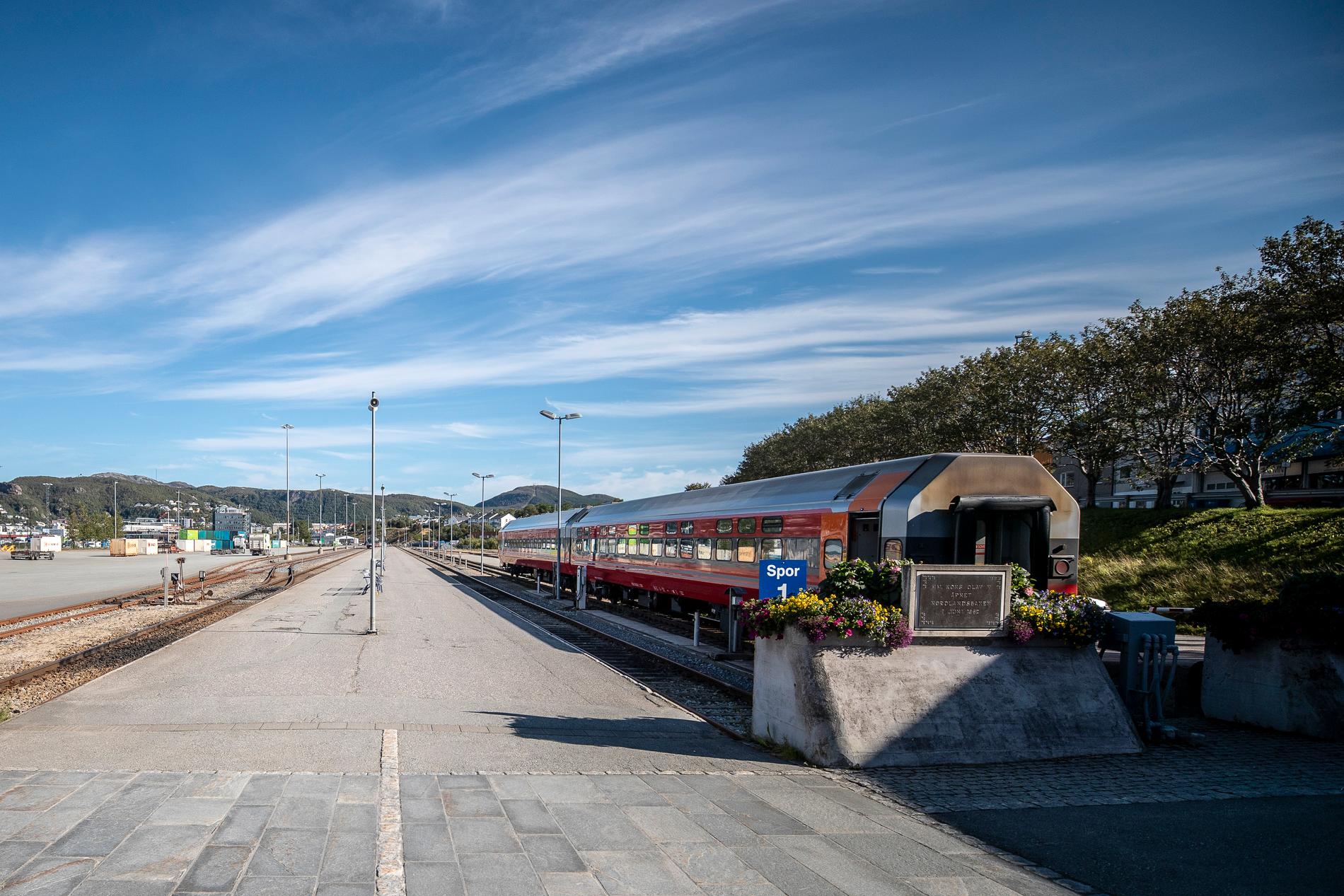 De sista spåren efter Arjen Kamphuis upphörde på tågstationen i Bodø, där han tog tåget till Rognan.
