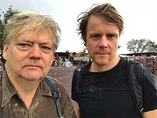 Aftonbladets fotograf Urban Andersson och reporter Staffan Lindberg på plats i Kongo-Kinshasa.