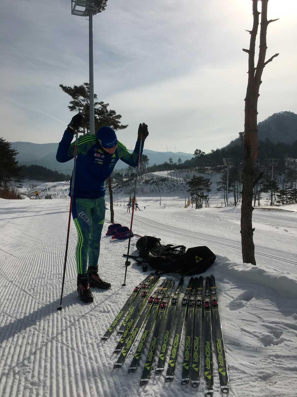 Vallarduon Johan Wåhlström och Roger Kristoffersson är i Sydkorea i fem veckor för att analysera snö och valla.