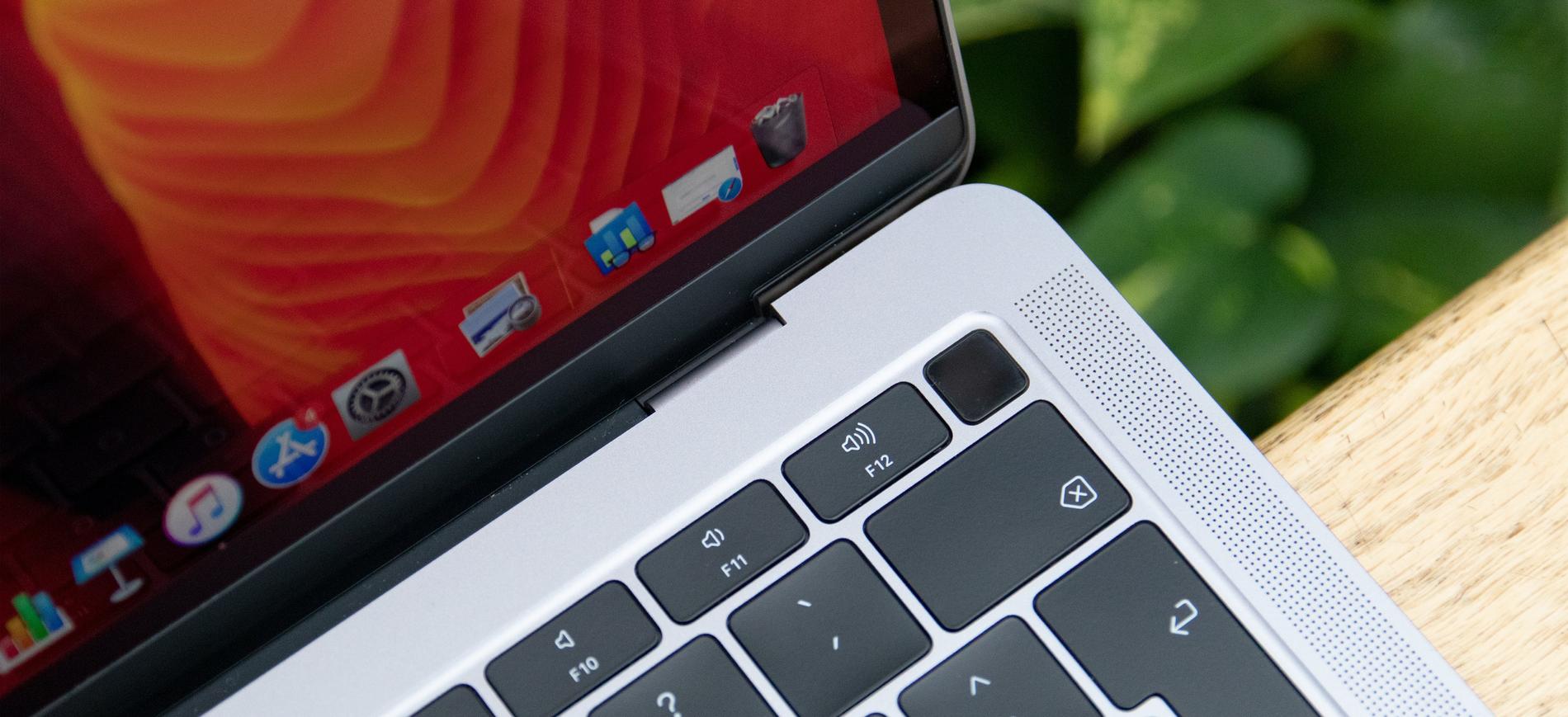 Apple Macbook Air late 2018 har Touch ID.