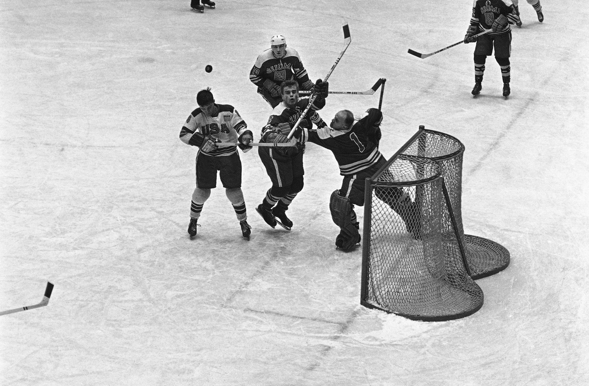 Juhani Lahtinen under OS-hockeyn 1964.