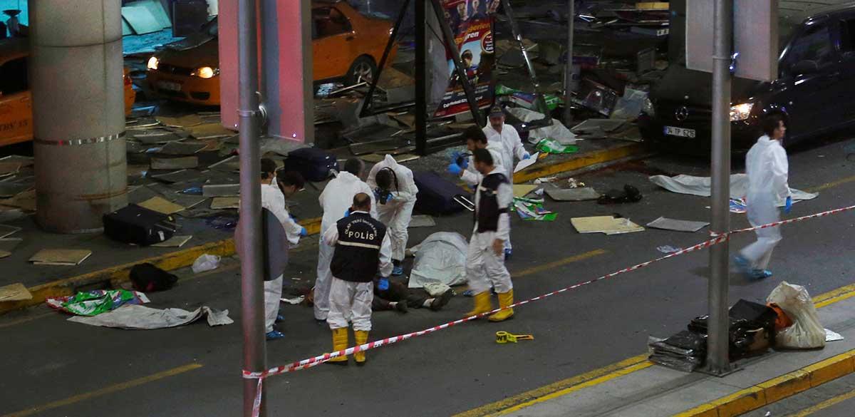 Minst 36 personer dog vid terrorattacken mot Istansbuls flygplats på tisdagskvällen.