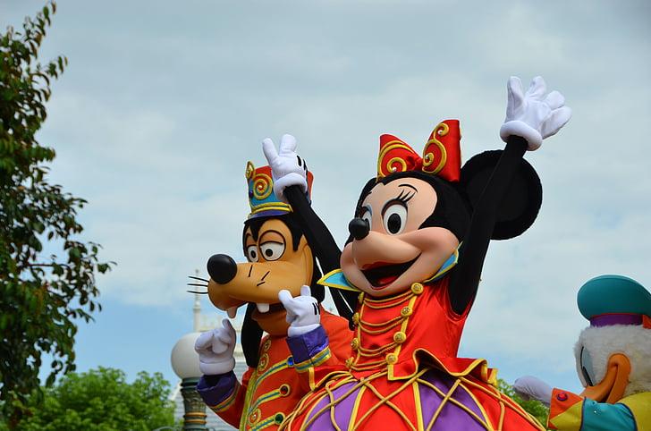 Mimmi Pigg tillsammans med Långben på Disney World i Orlando. 