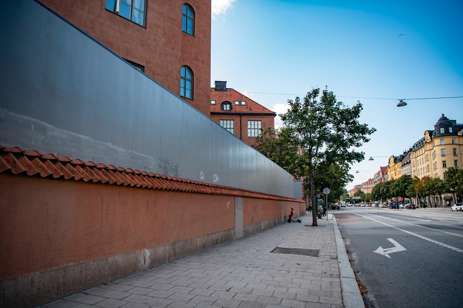 "Vi har bullerskydd på skolan Vasa Real, ett stort grått plank. Det blir inga vackra stadsmiljöer och framförallt skapar det barriärer mellan människor."