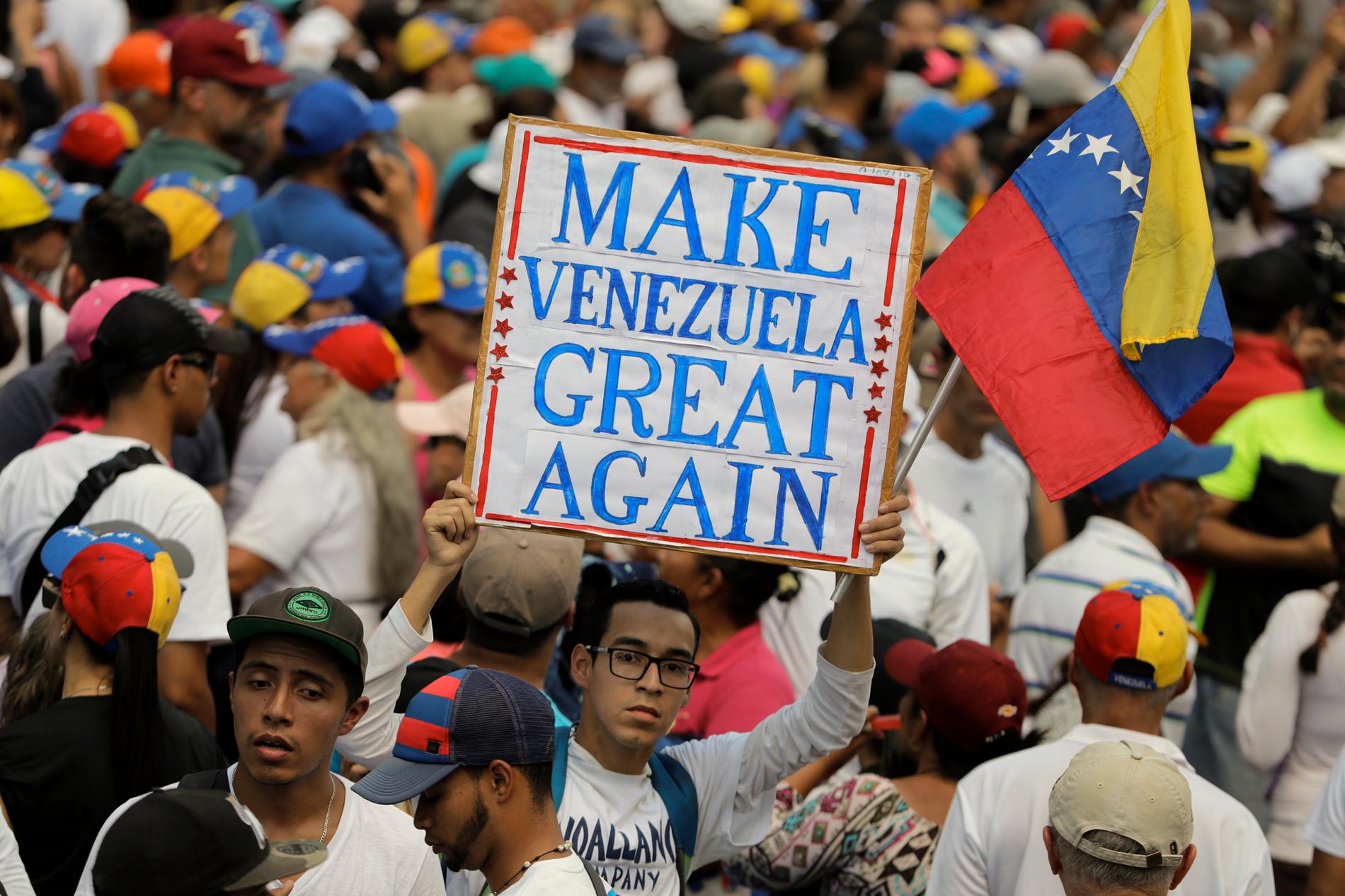 Anhängare till Venezuelas oppositionsledare Juan Guaidó demonstrerade i huvudstaden Caracas.