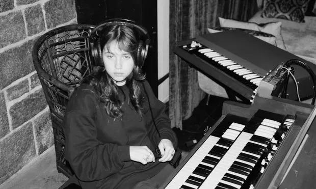 Clairo i studion i Catskills, under inspelningen av senaste albumet ”Sling”. 