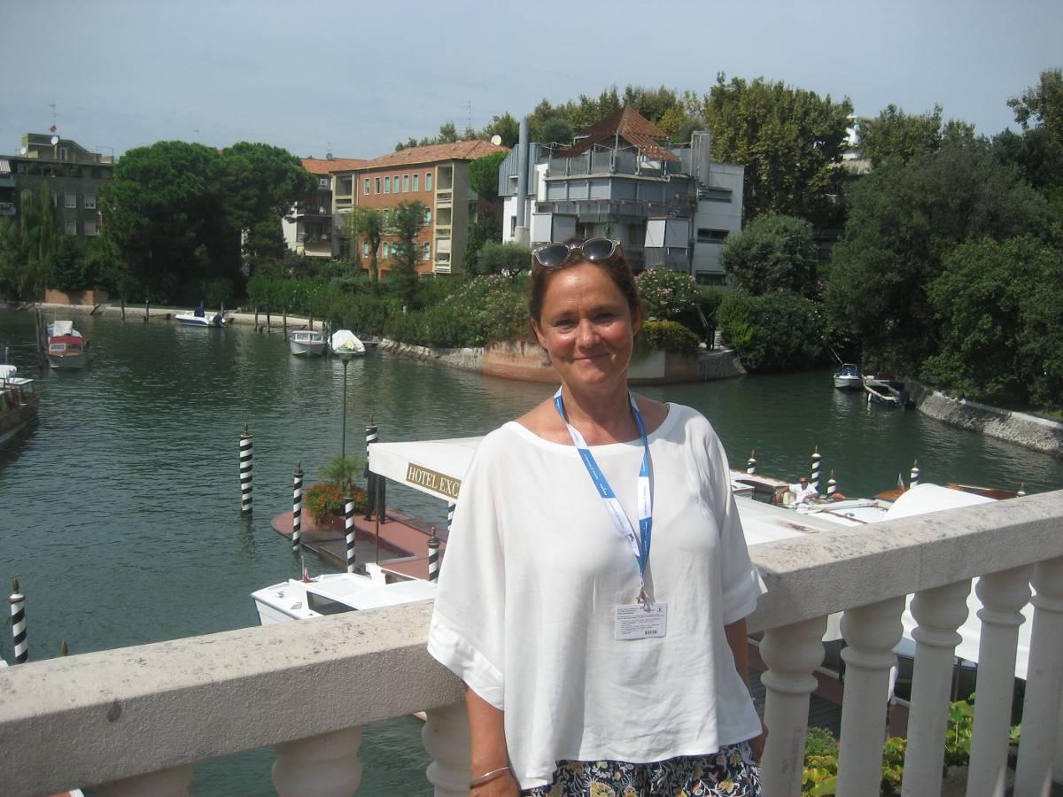 Pernilla August är tillbaka i Venedig där hon för tre år sedan fick stående ovationer när ”Svinalängorna” (nästa bild) visades. ”Det var en av de lyckligaste upplevelserna i mitt liv”, säger hon.