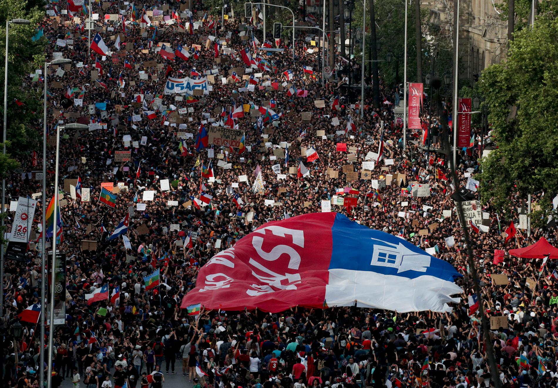 Demonstrationer i Santiago, Chile, den 25 oktober.