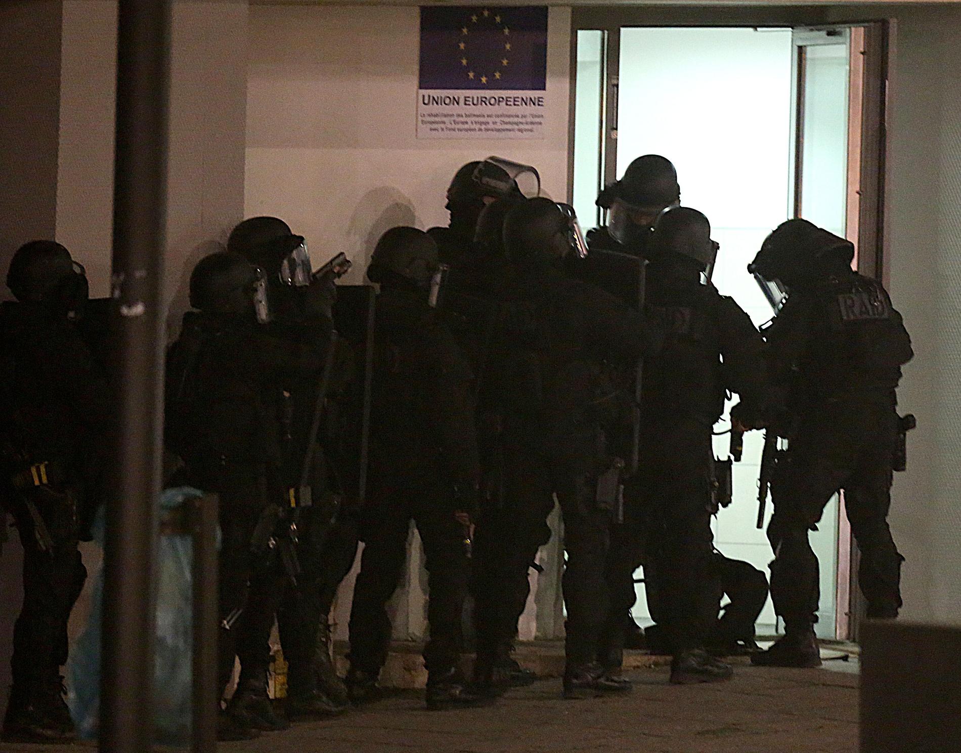 Sent under natten mellan onsdag och torsdag slog polisen till mot en adress i staden Reims, norr om Paris.