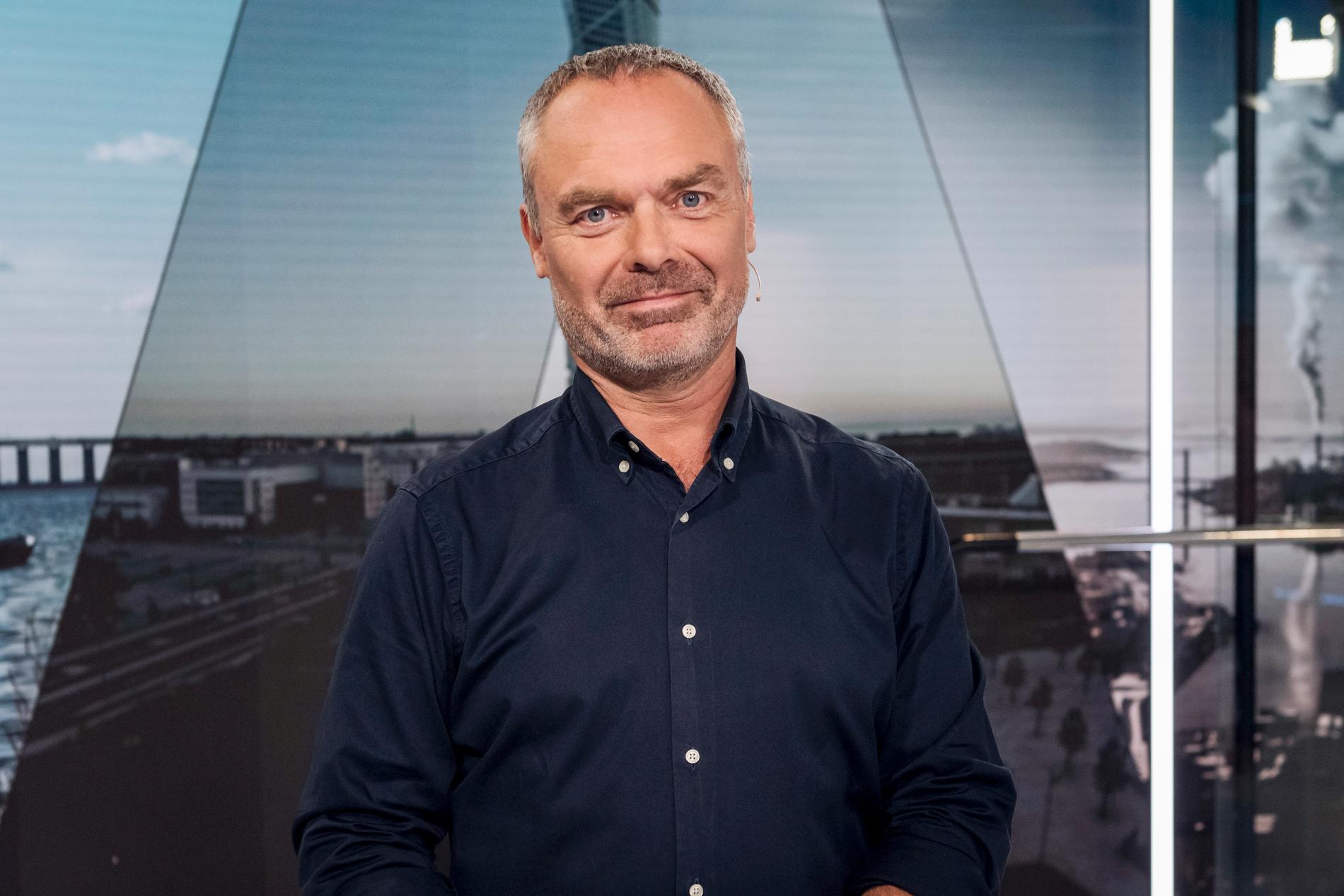 Liberalernas partiledare Jan Björklund säljer sin blåa skjorta. Arkivbild.