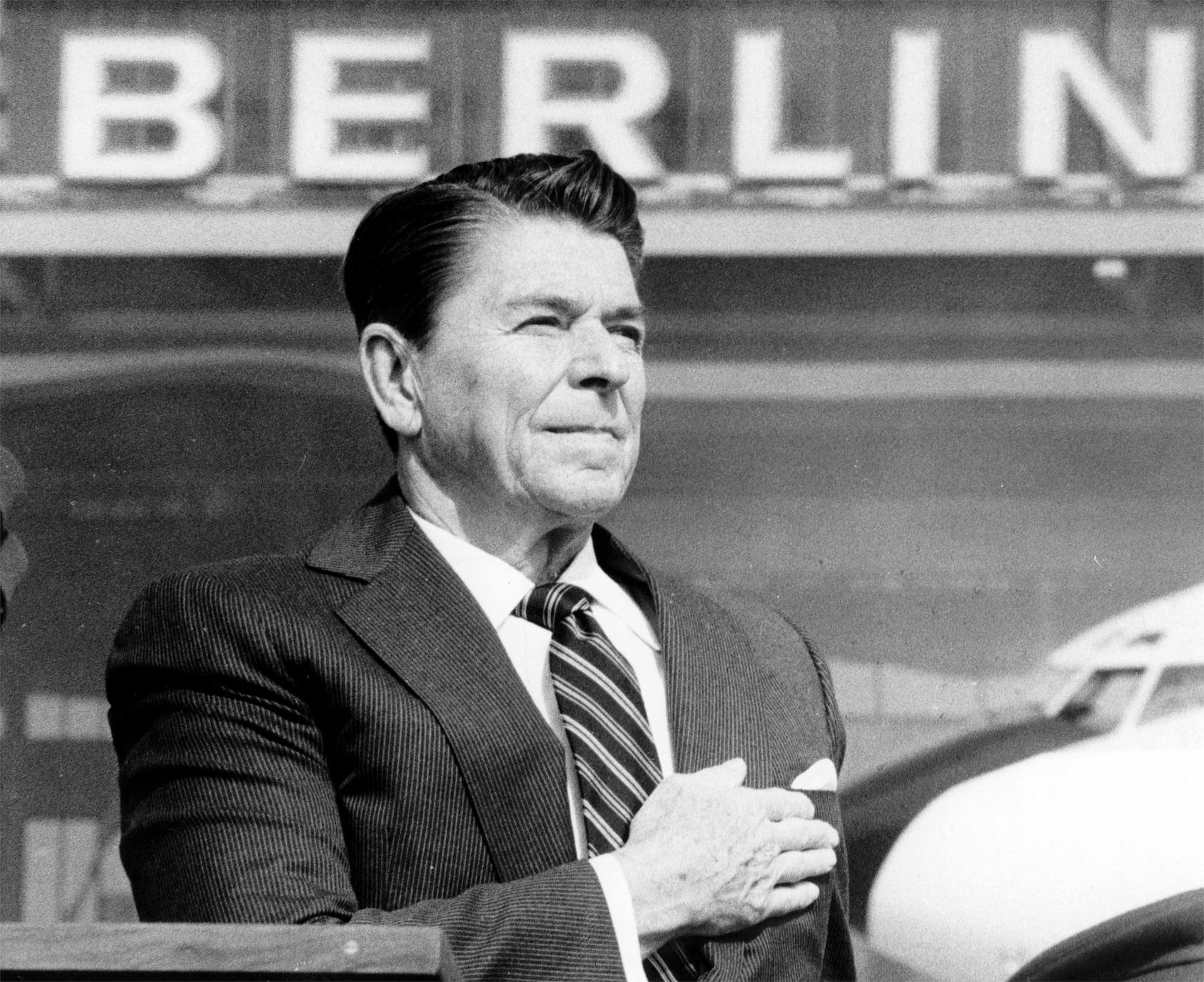 Ronald Reagan utsattes för ett mordförsök kort tid efter att han tillträtt som president.