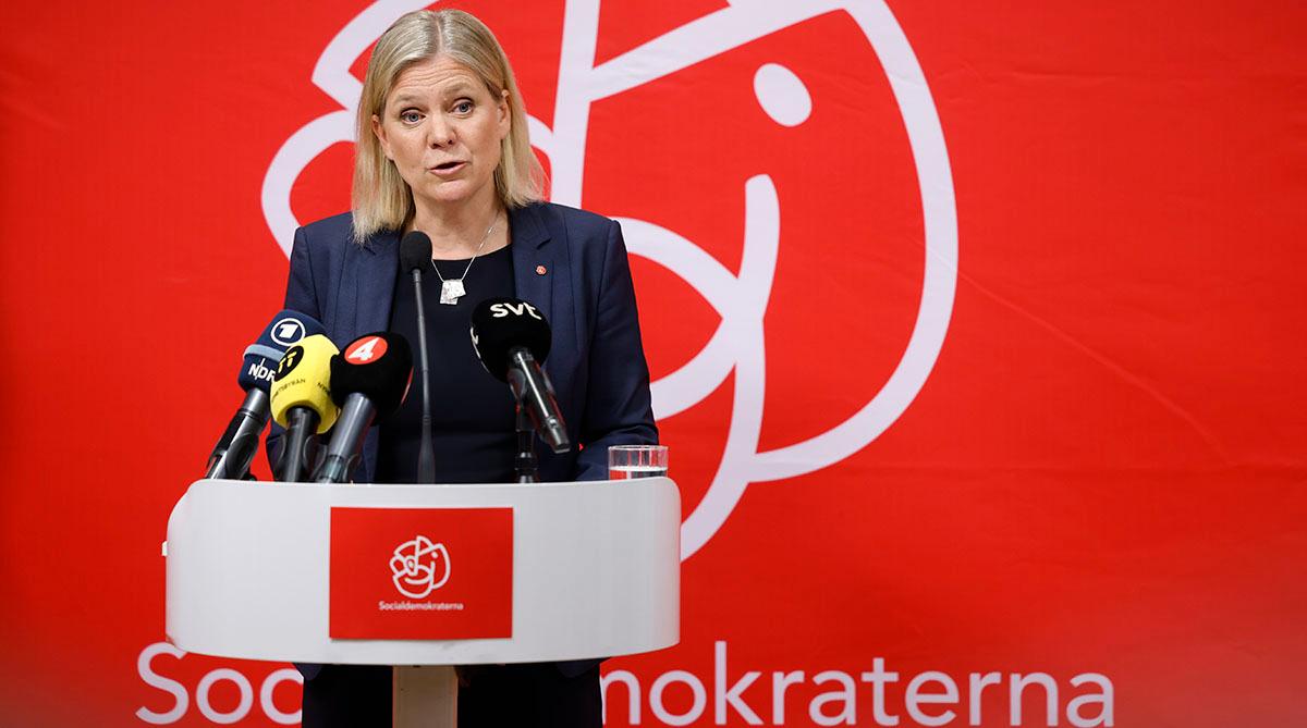 Magdalena Andersson på söndagens presskonferens, angående Socialdemokraternas ställningstagande för ett svenskt medlemskap i Nato.