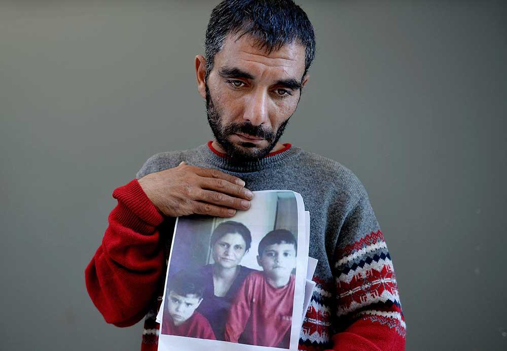 Emad Djamil förlorade hela sin familj när båten de färdades med kapsejsade.