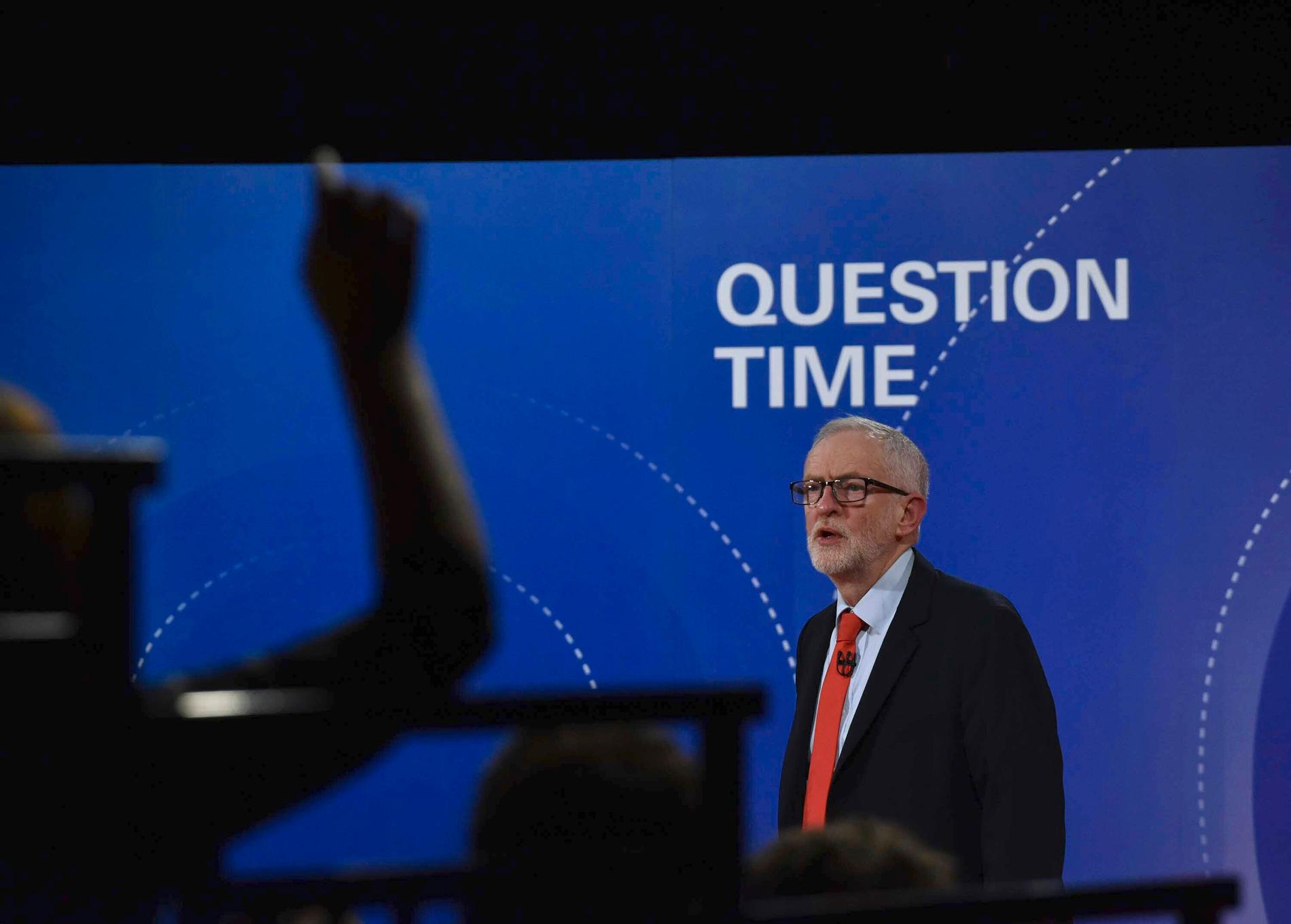 Labourledaren Jeremy Corbyn svarar på frågor i BBC.