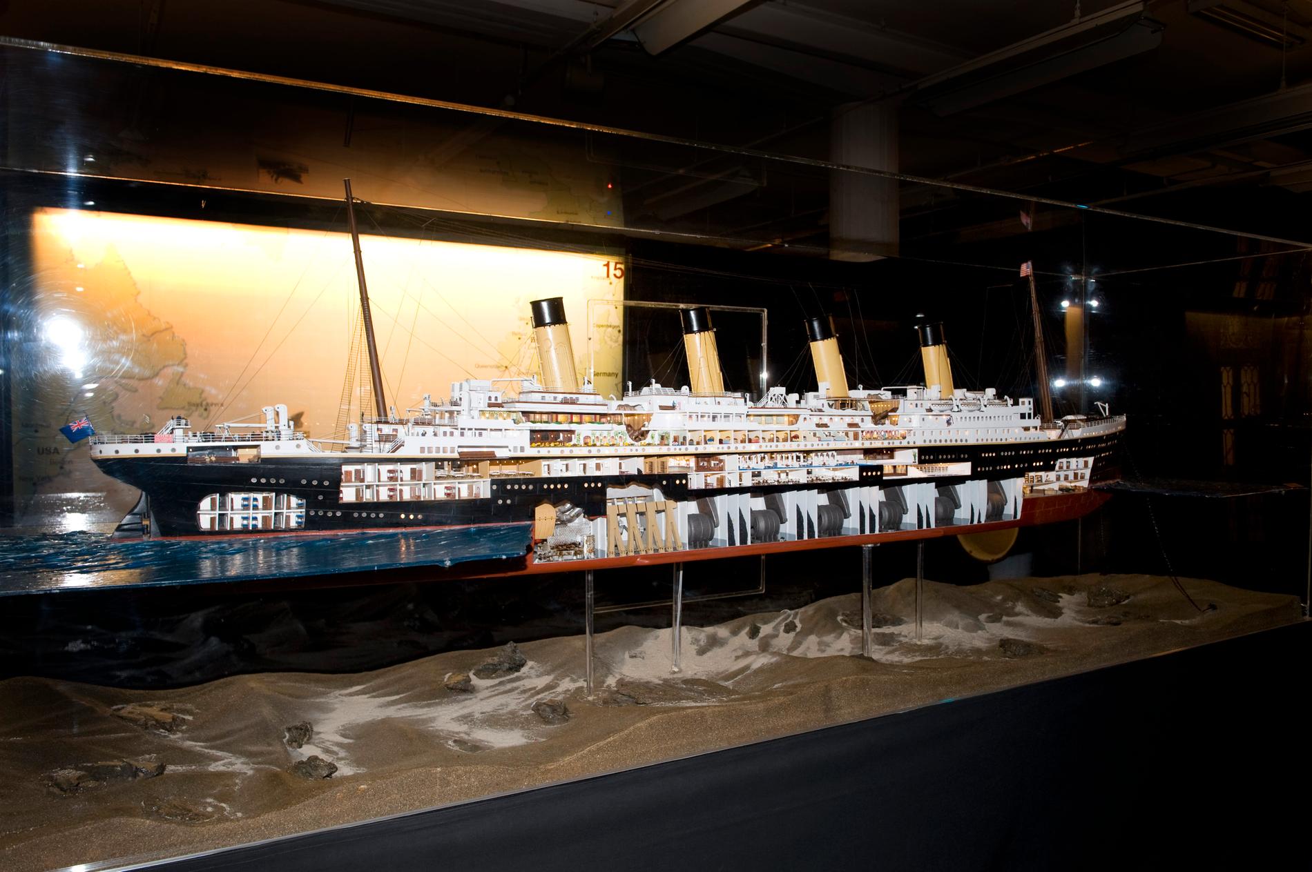 Modell av Titanic vid en utställning på Sjöhistoriska museet i Stockholm 2009. Arkivbild.